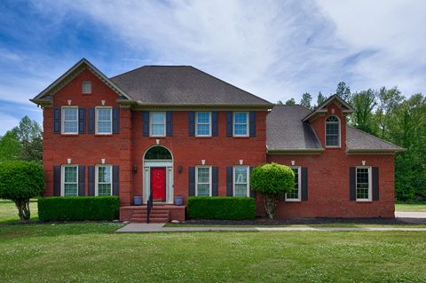 112 Chadwick Farms Dr Fayetteville TN 37334