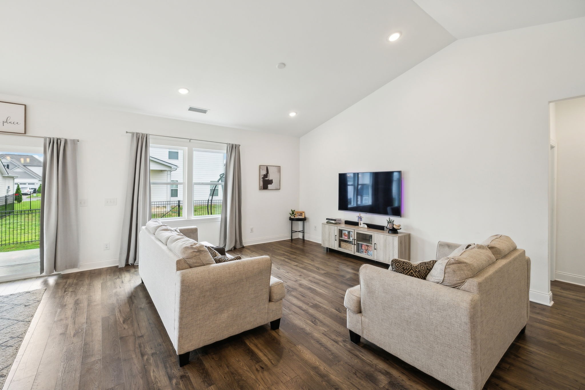 3703 Shady Forest Dr