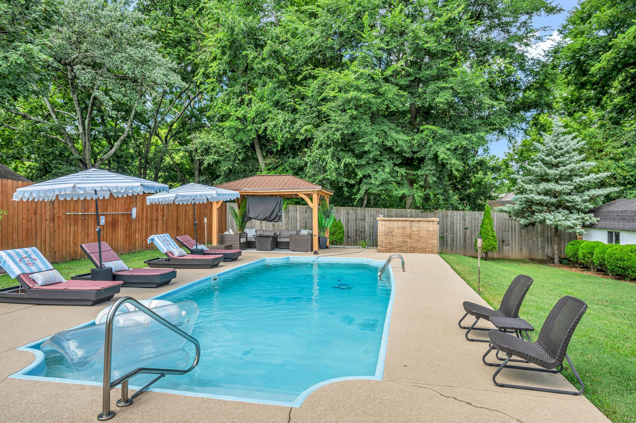 3003 Dobbs Ave
