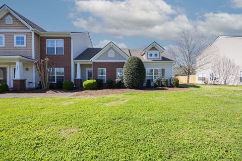 907 Seven Oaks Blvd Smyrna TN 37167