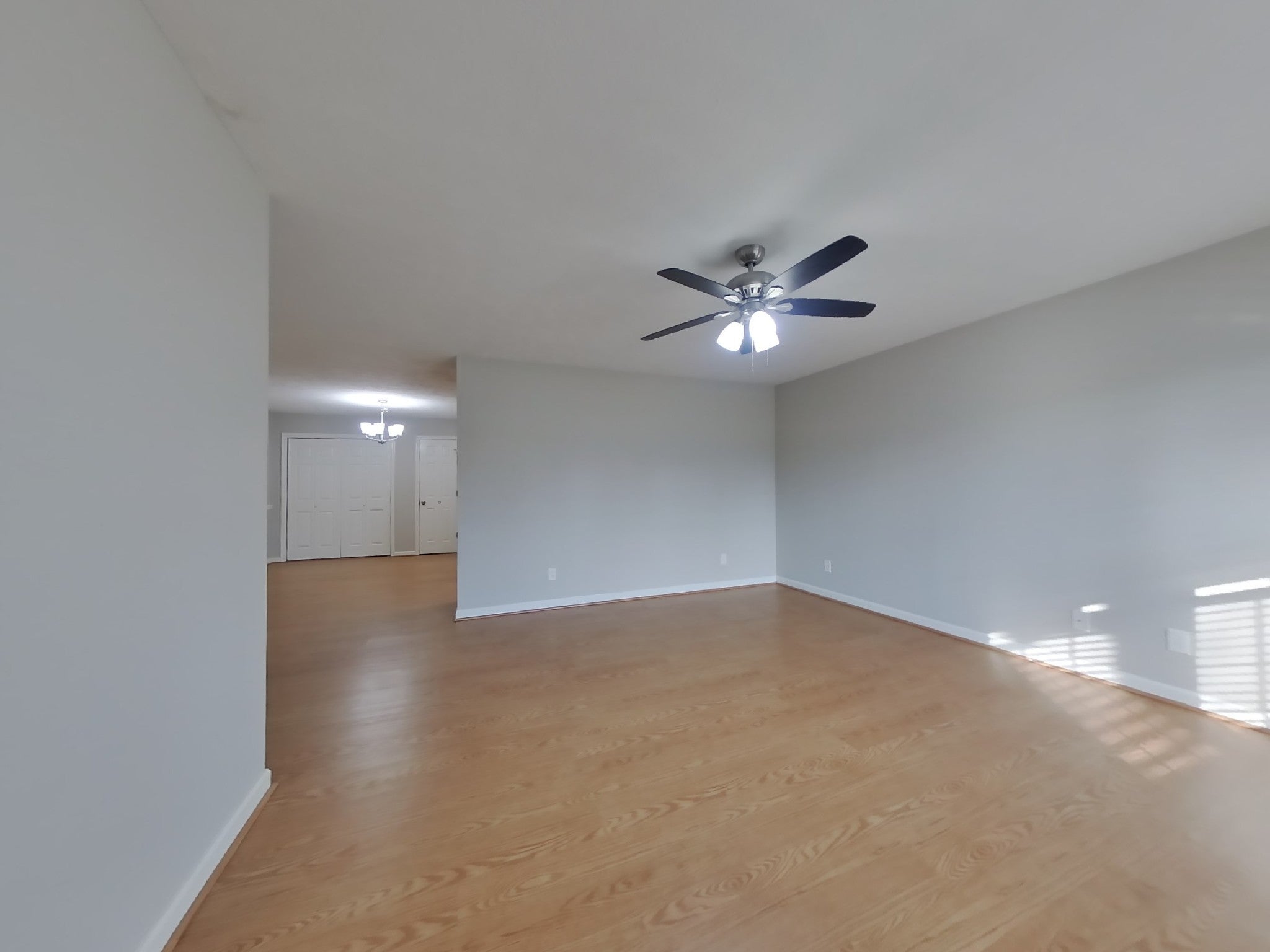 712 Paige Ct