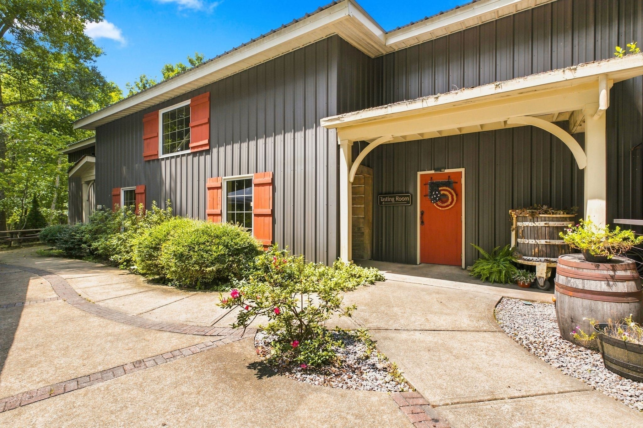 794 Ridgetop Rd