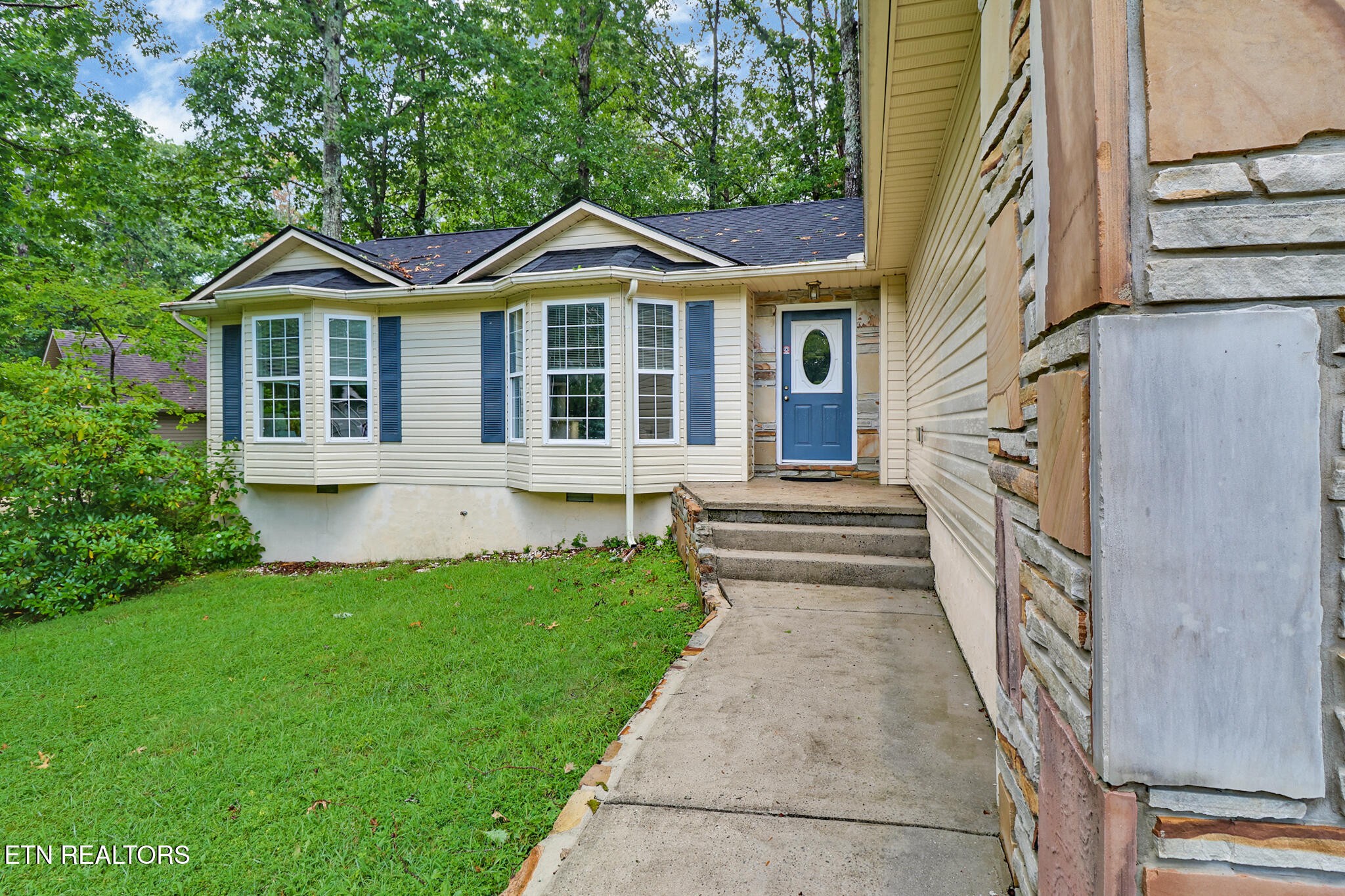 101 Ashdown Lane