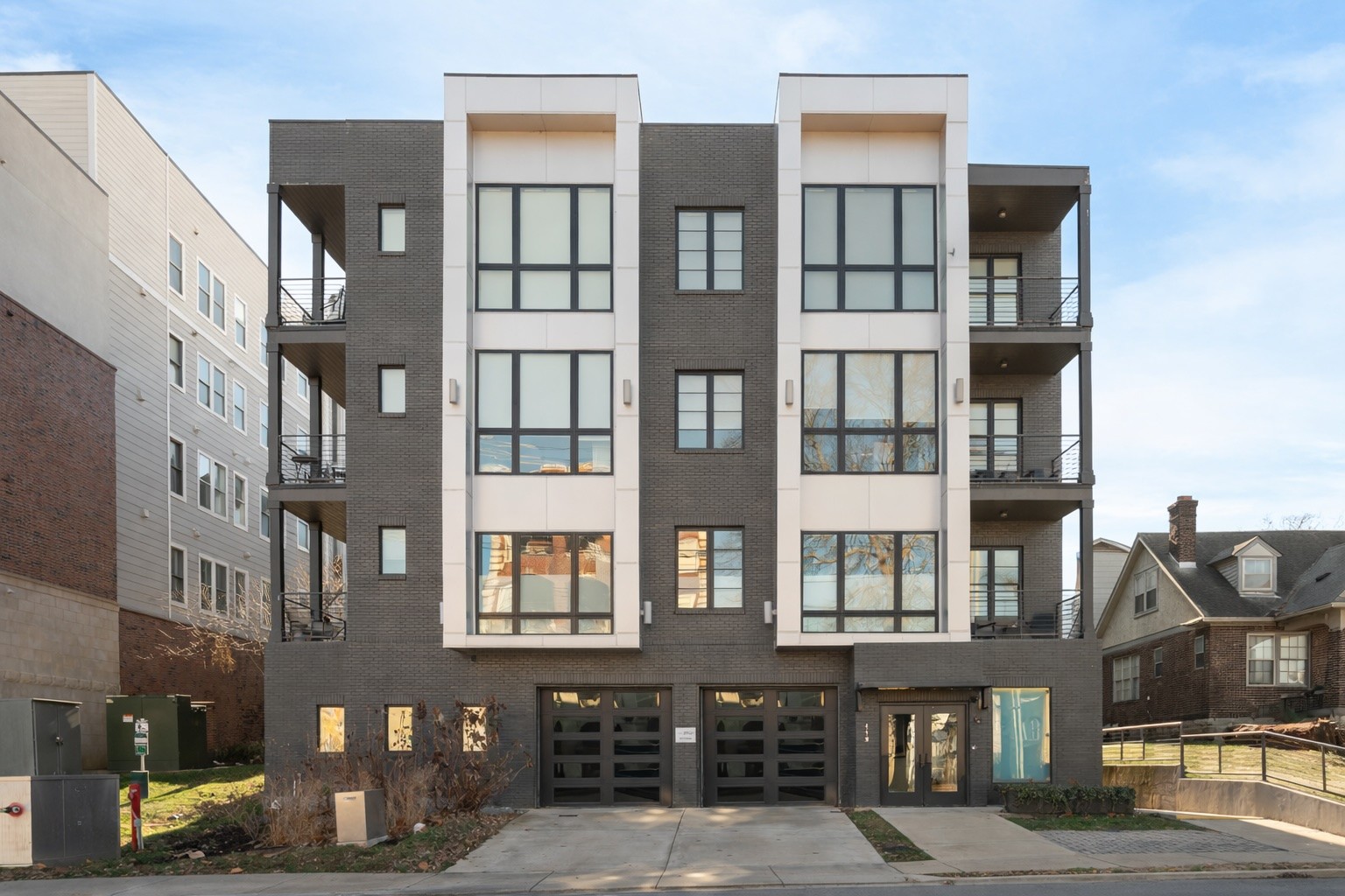 119 Acklen Park Dr 303