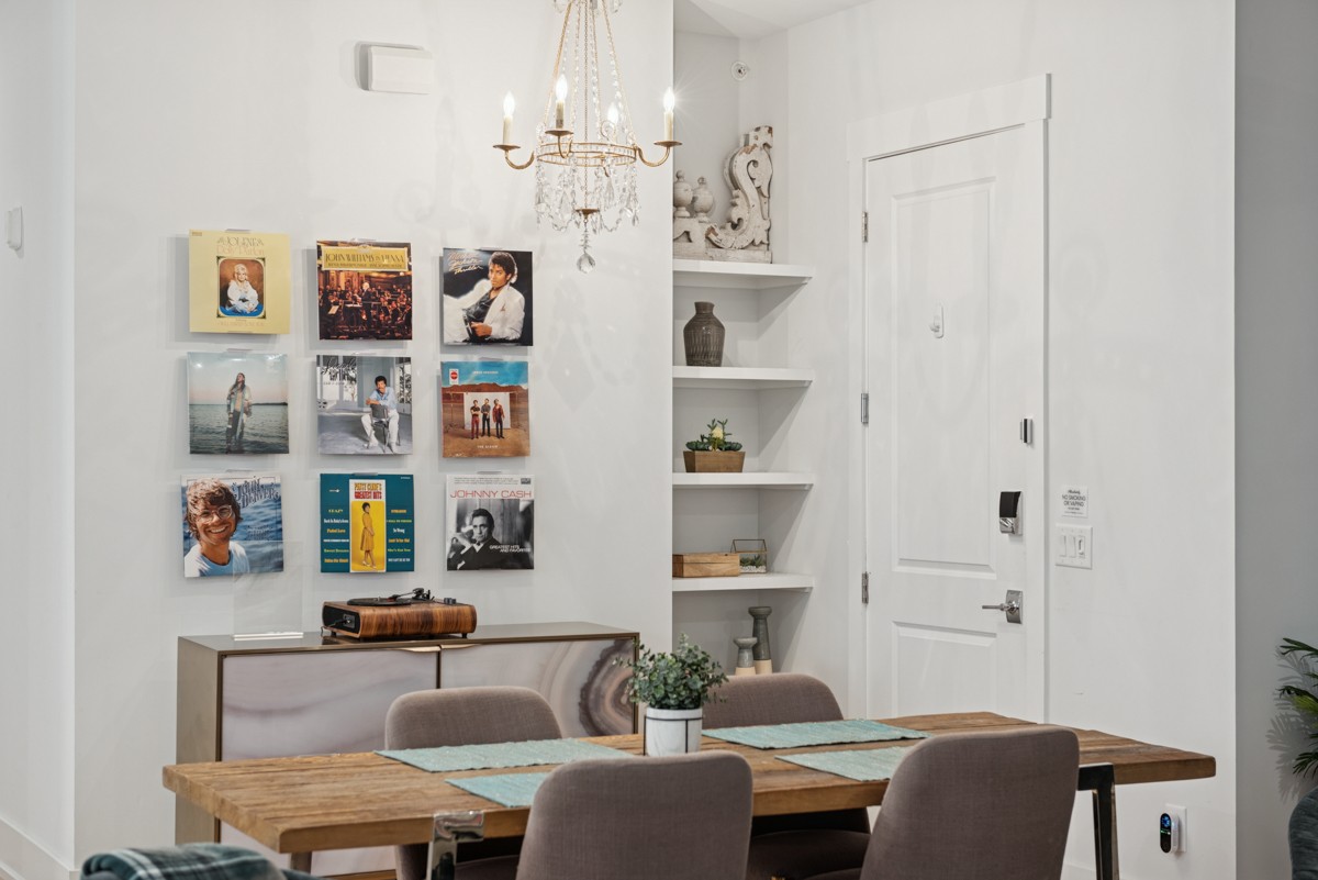 119 Acklen Park Dr 303