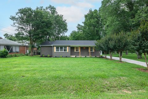 808 Maplehill Dr Tullahoma TN 37388