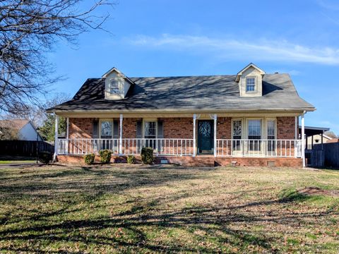Photo of 221 Benefield Dr, Smyrna, TN 37167 (MLS # 3015608)
