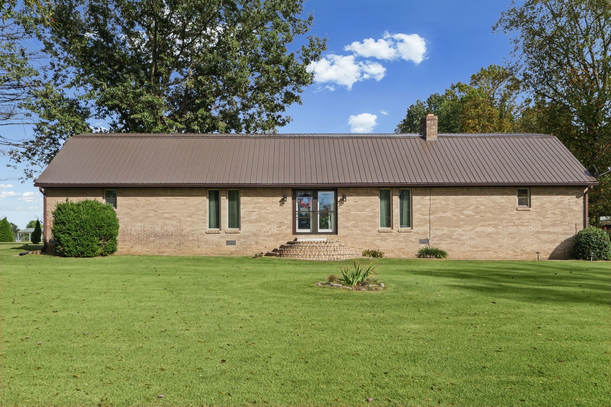 385 Crutchfield Ln