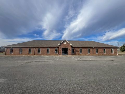 175 Stateline Rd Oak Grove KY 42262