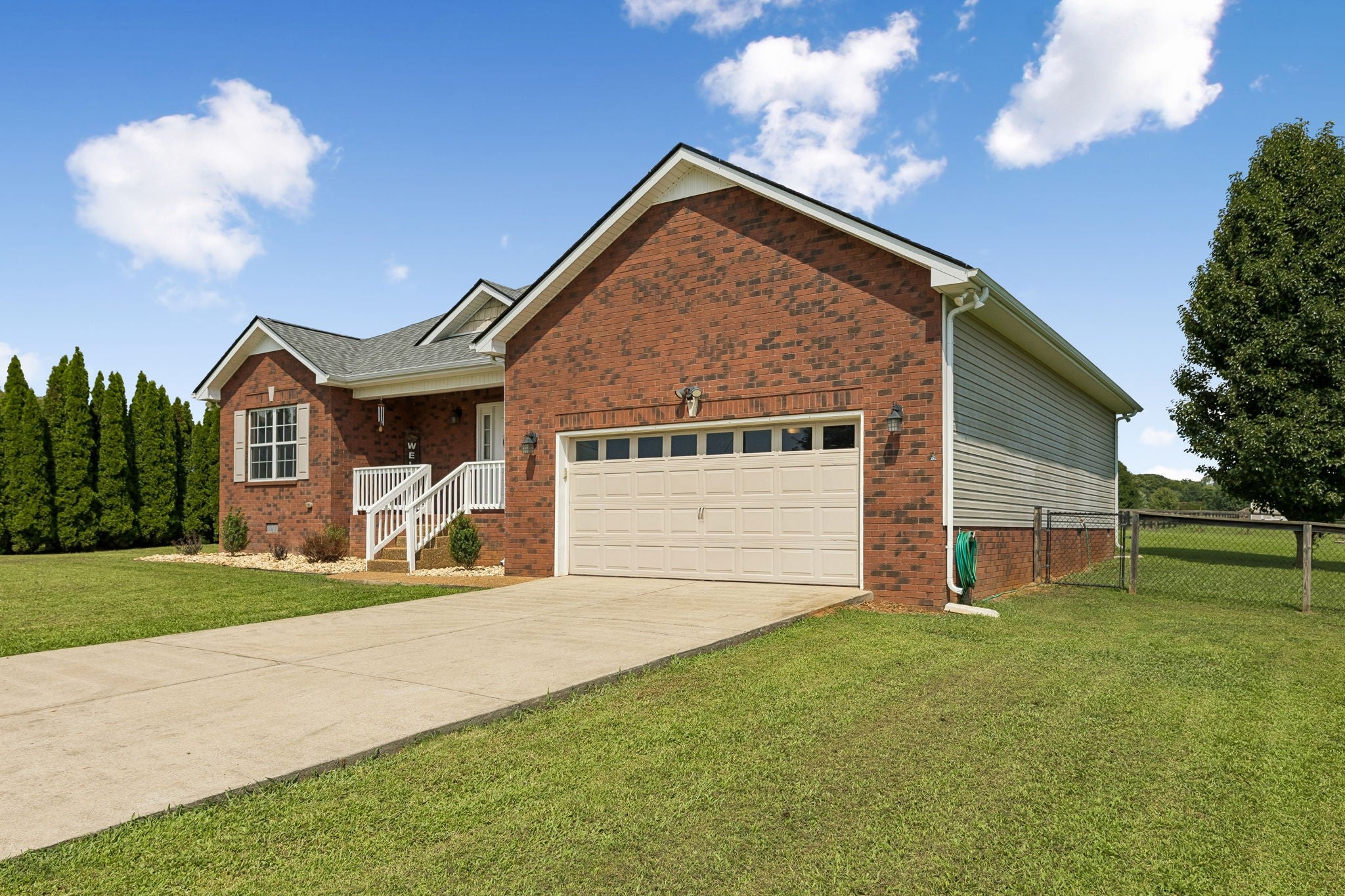 1361 Volunteer Ln