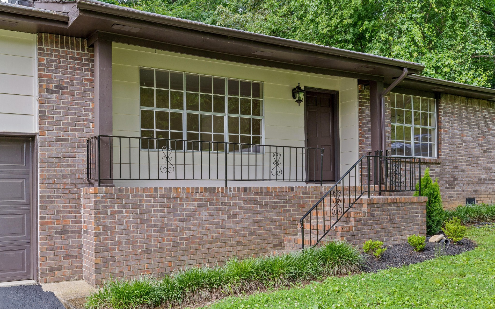 7001 Barter Drive