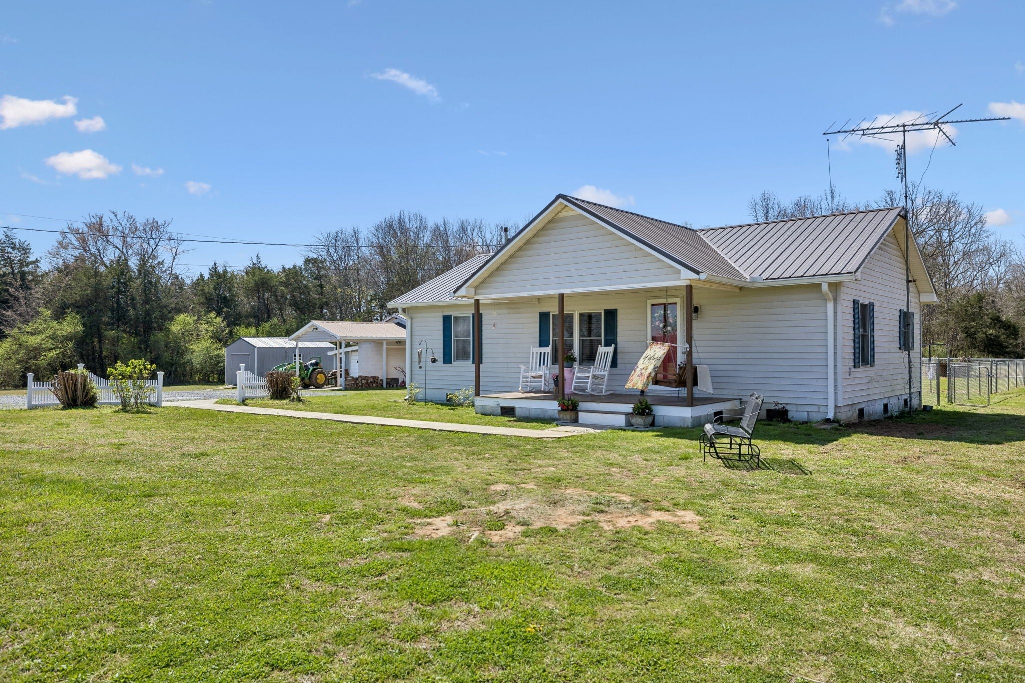 253 Henslee Rd