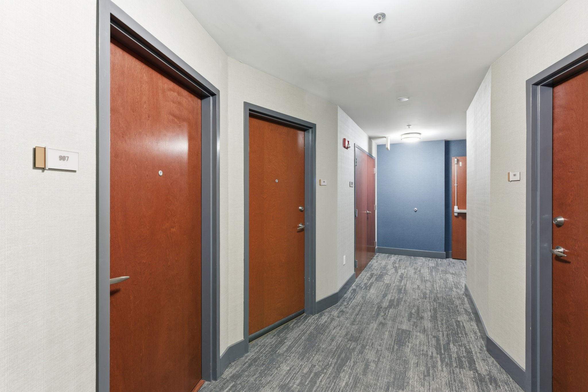 301 Demonbreun St 907