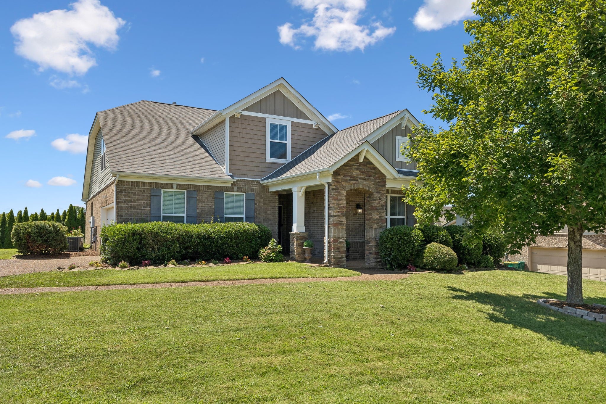 2293 Dewey Dr