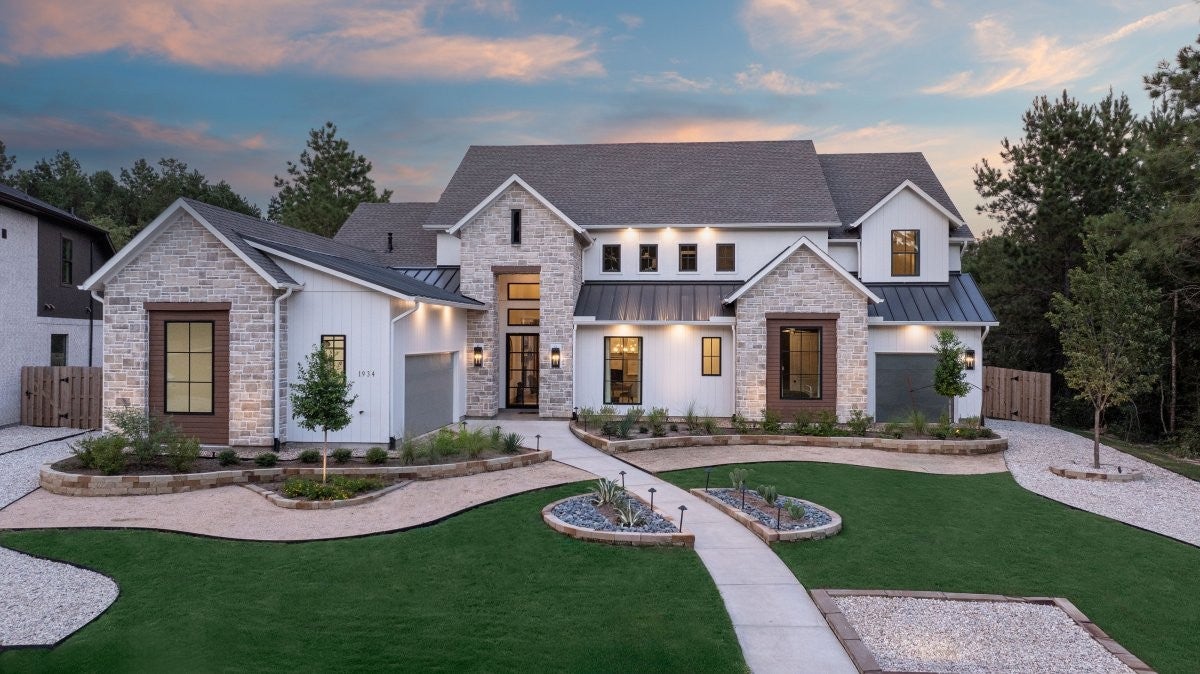 7012 Hyde Park Trail