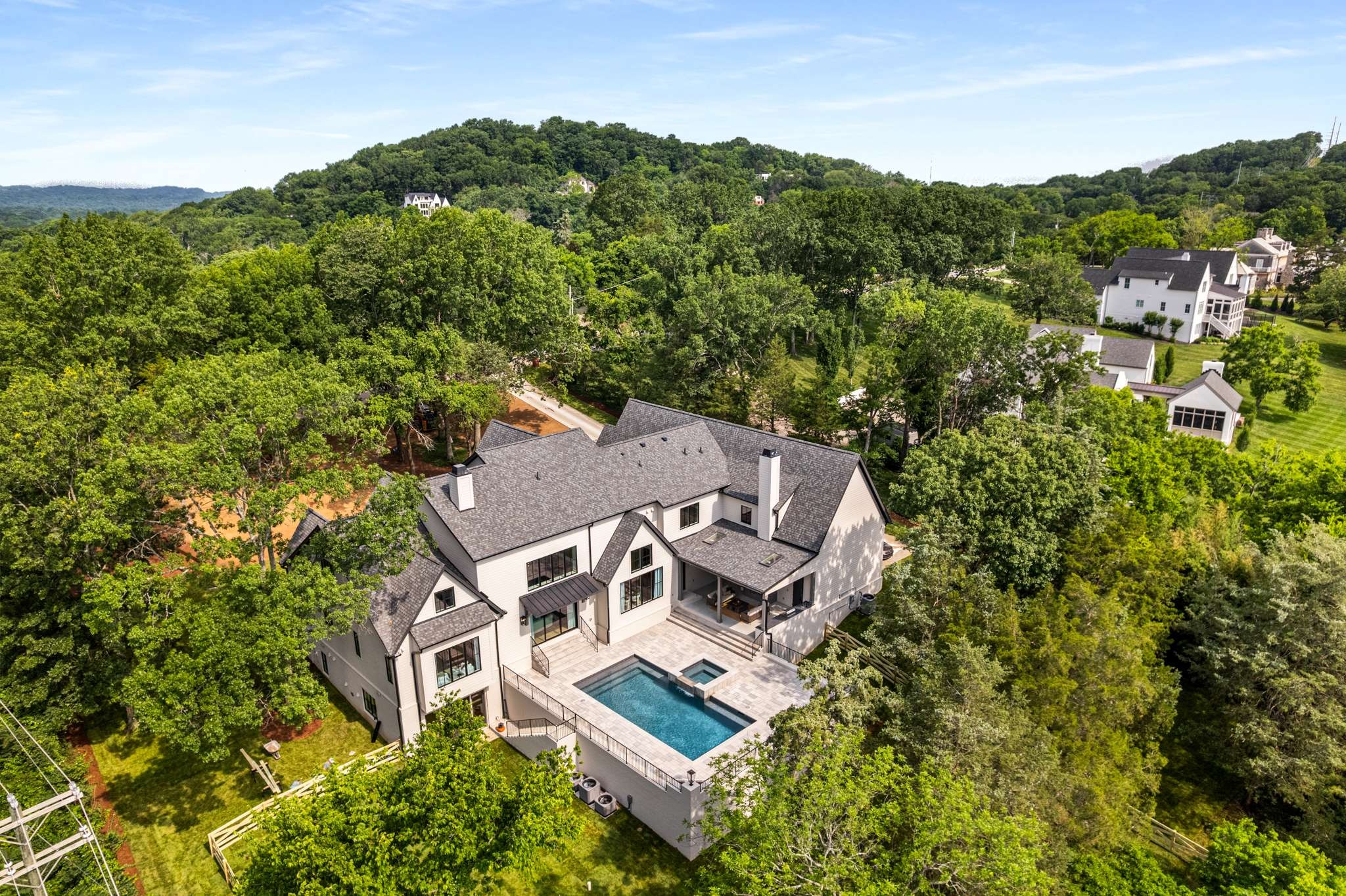 4530 Everett Dr