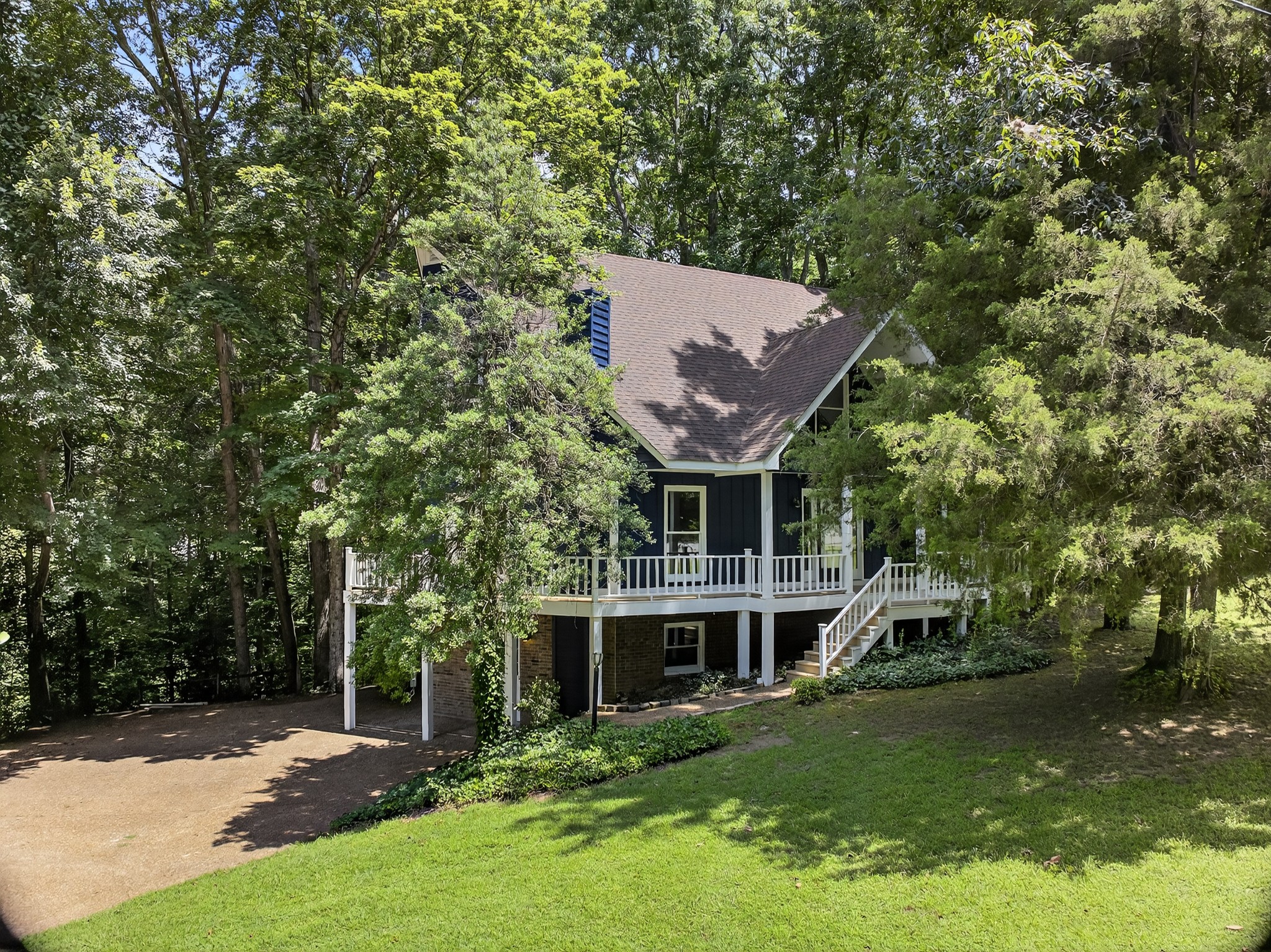 302 Jackie Dr