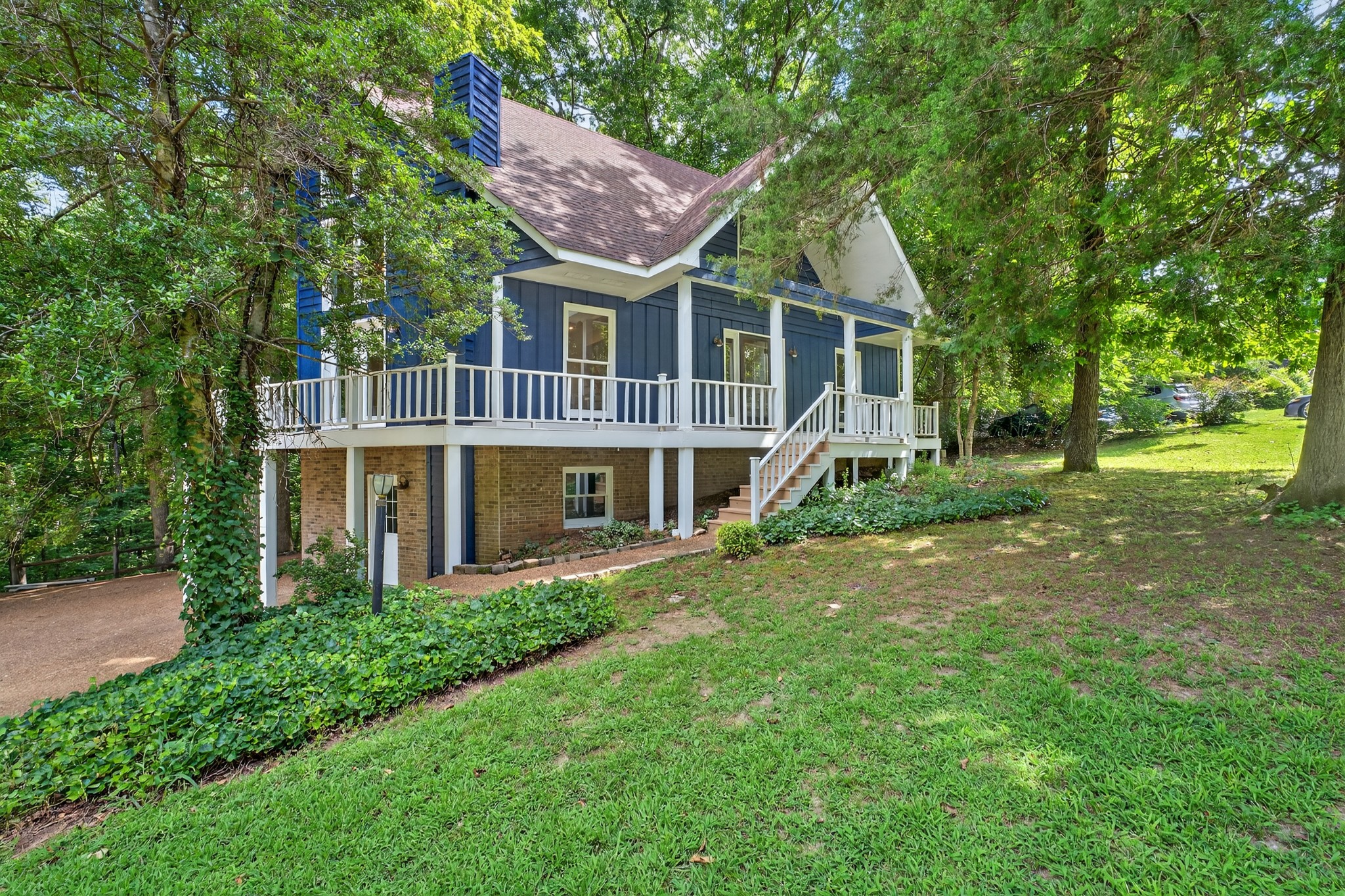 302 Jackie Dr