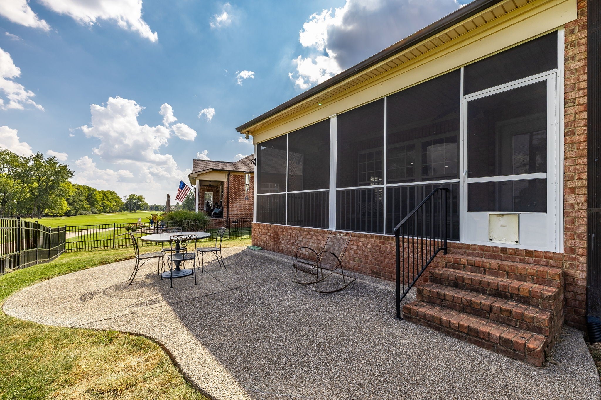 1119 Fairvue Village Ln