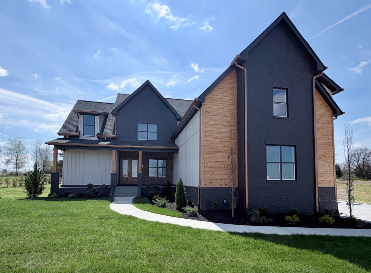 6447 Hopewell Rd
