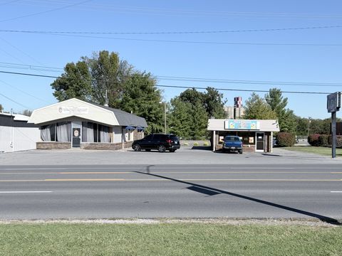 2518 Fort Campbell Blvd Hopkinsville KY 42240