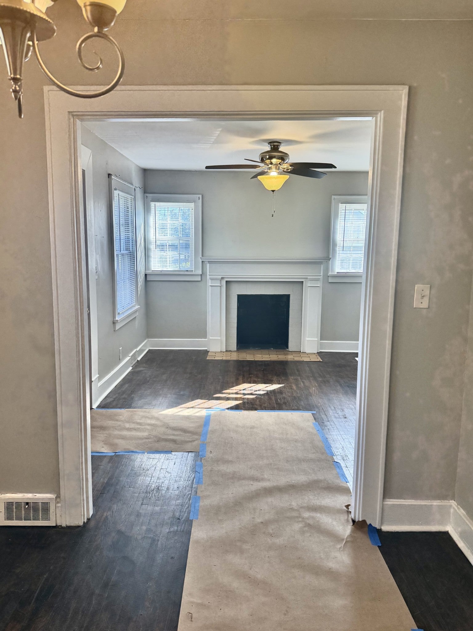 112 Collier Ave