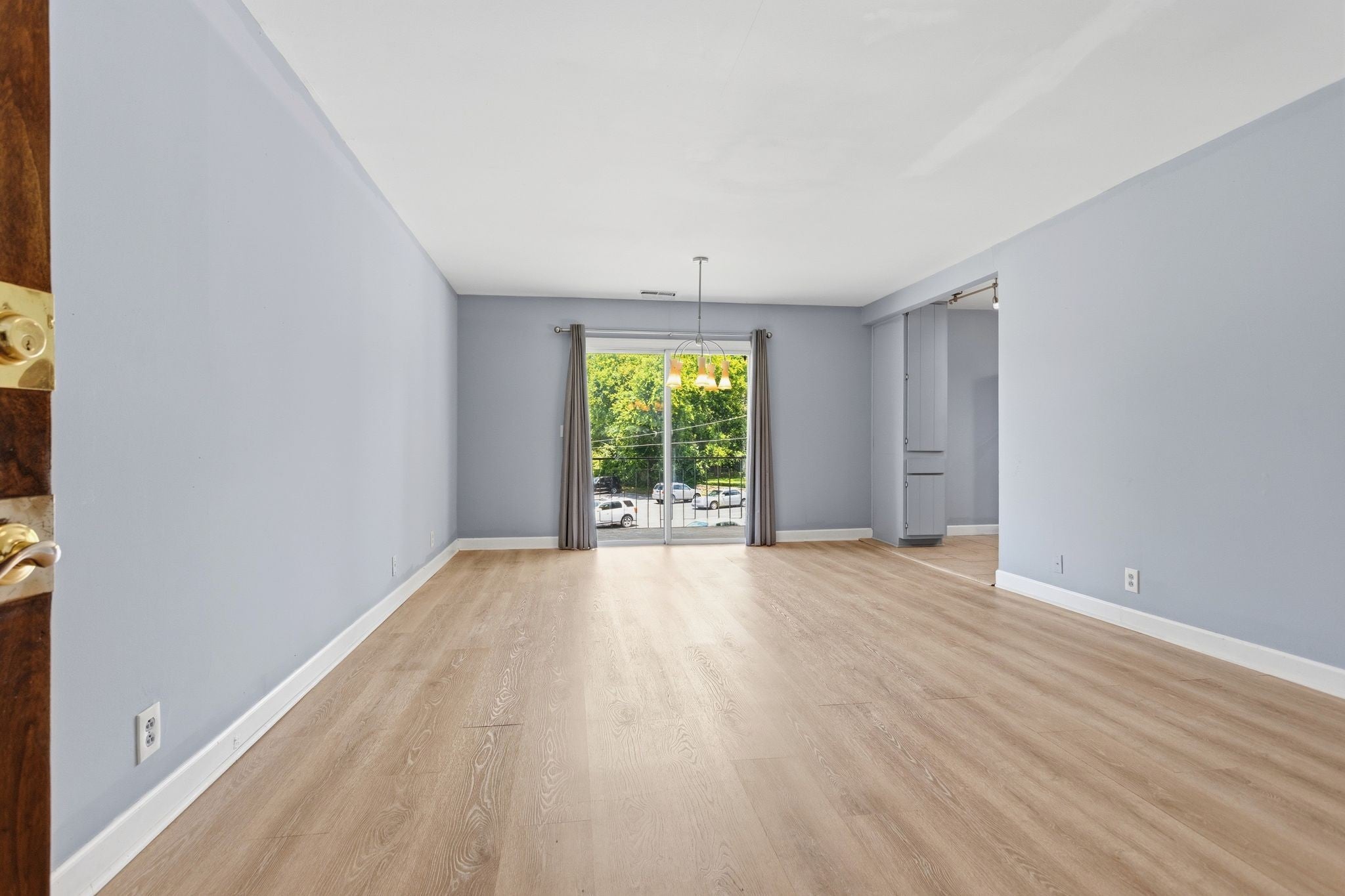 613 Hillsboro Rd B21