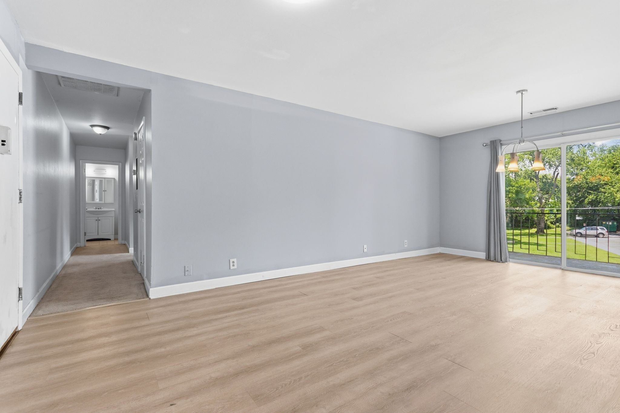 613 Hillsboro Rd B21