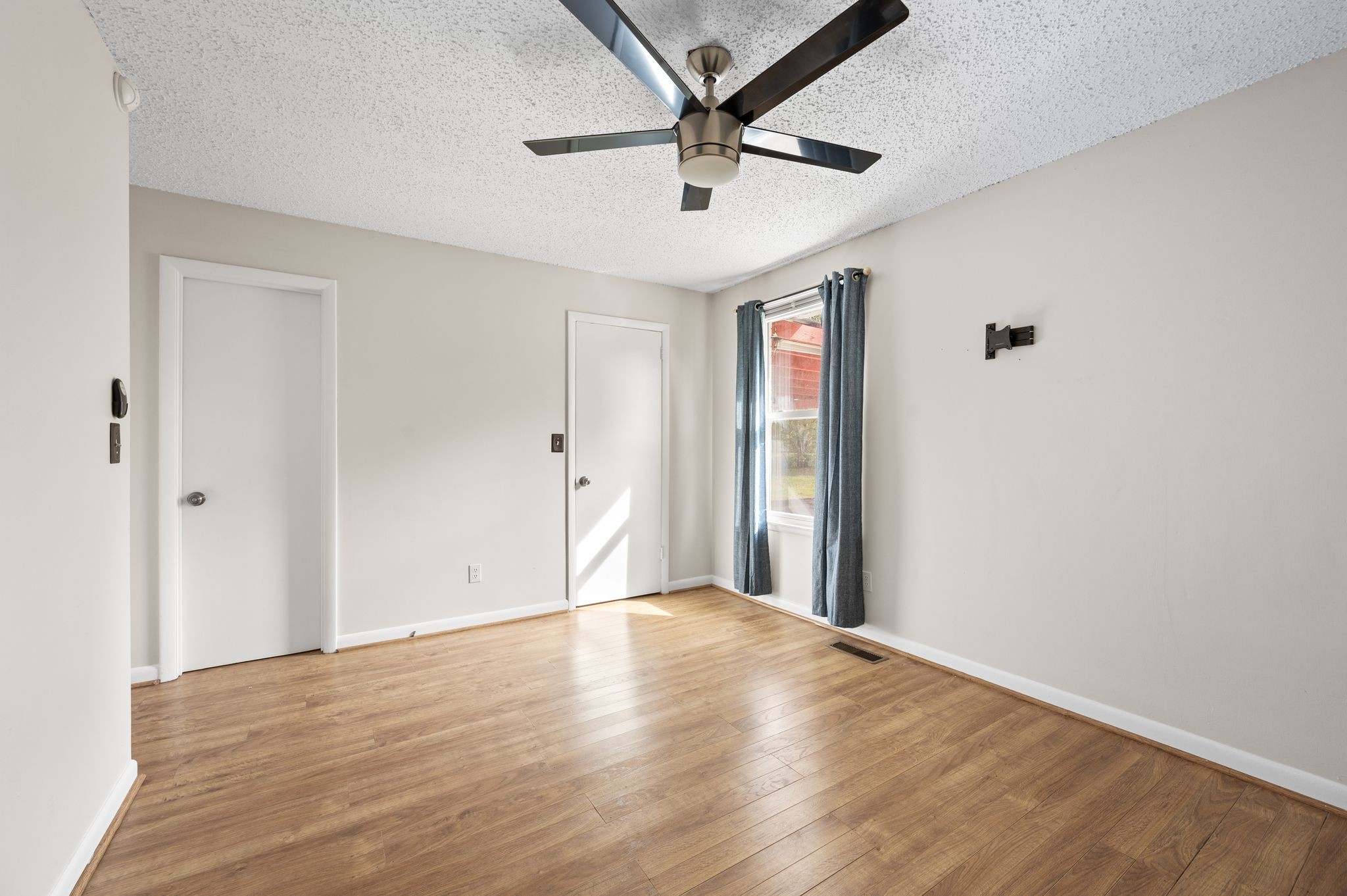 Smyrna, Tennessee 37167, United States, 3 Bedrooms Bedrooms, ,1 BathroomBathrooms,Residential,Active,235222