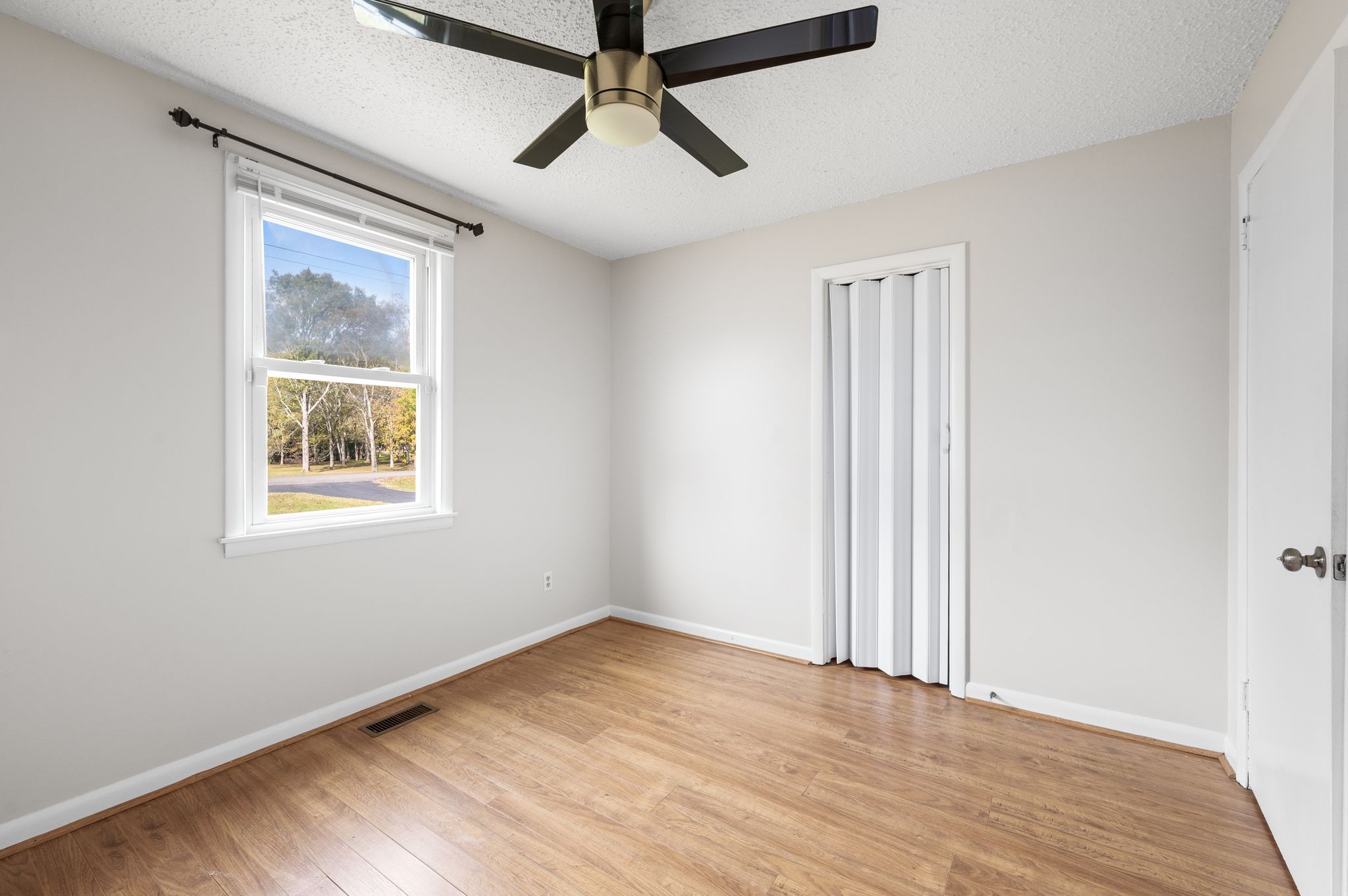 Smyrna, Tennessee 37167, United States, 3 Bedrooms Bedrooms, ,1 BathroomBathrooms,Residential,Active,235222