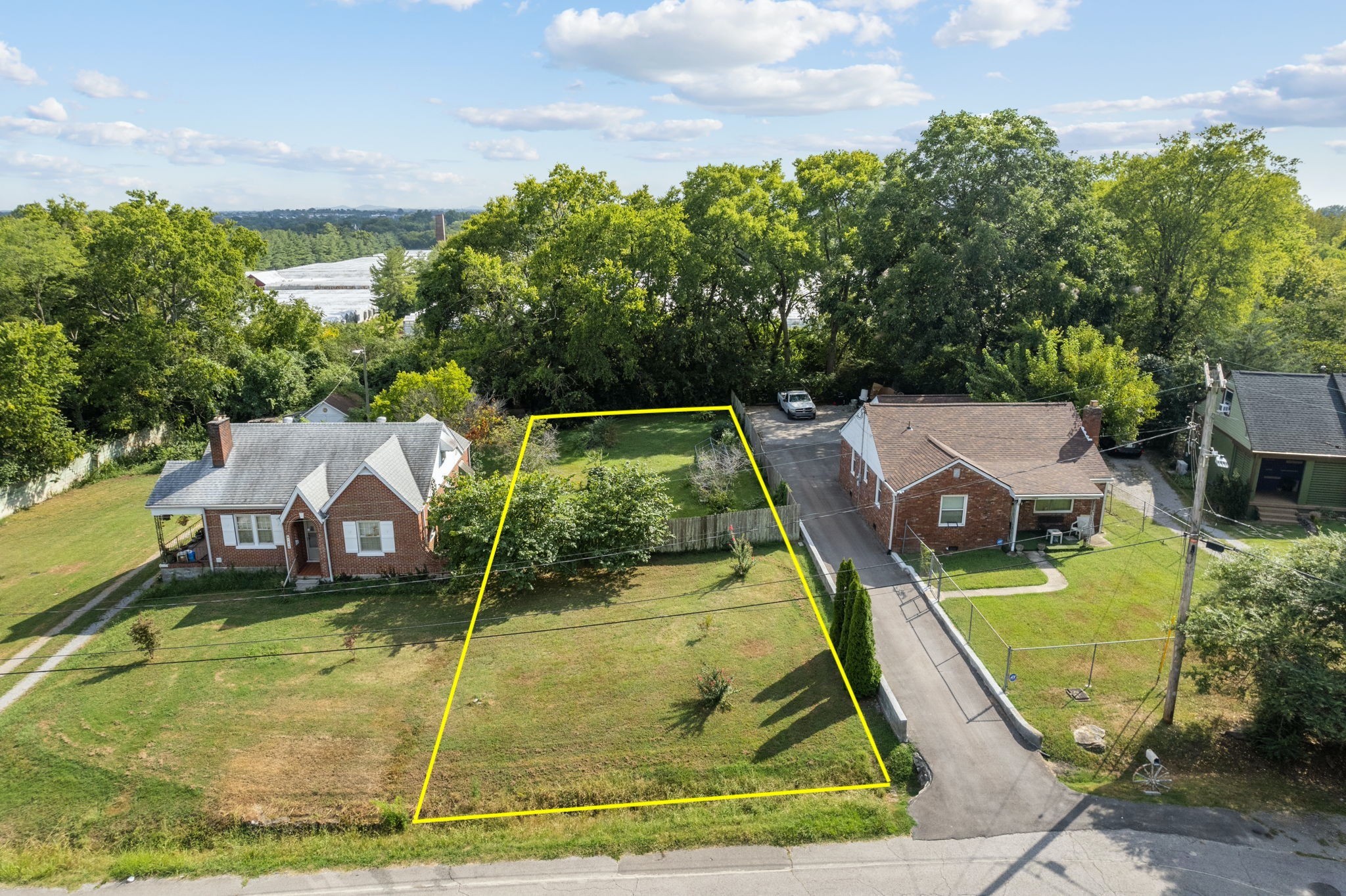 Photo 1 of 14 — 1824 Joy Cir, Nashville, TN 37207