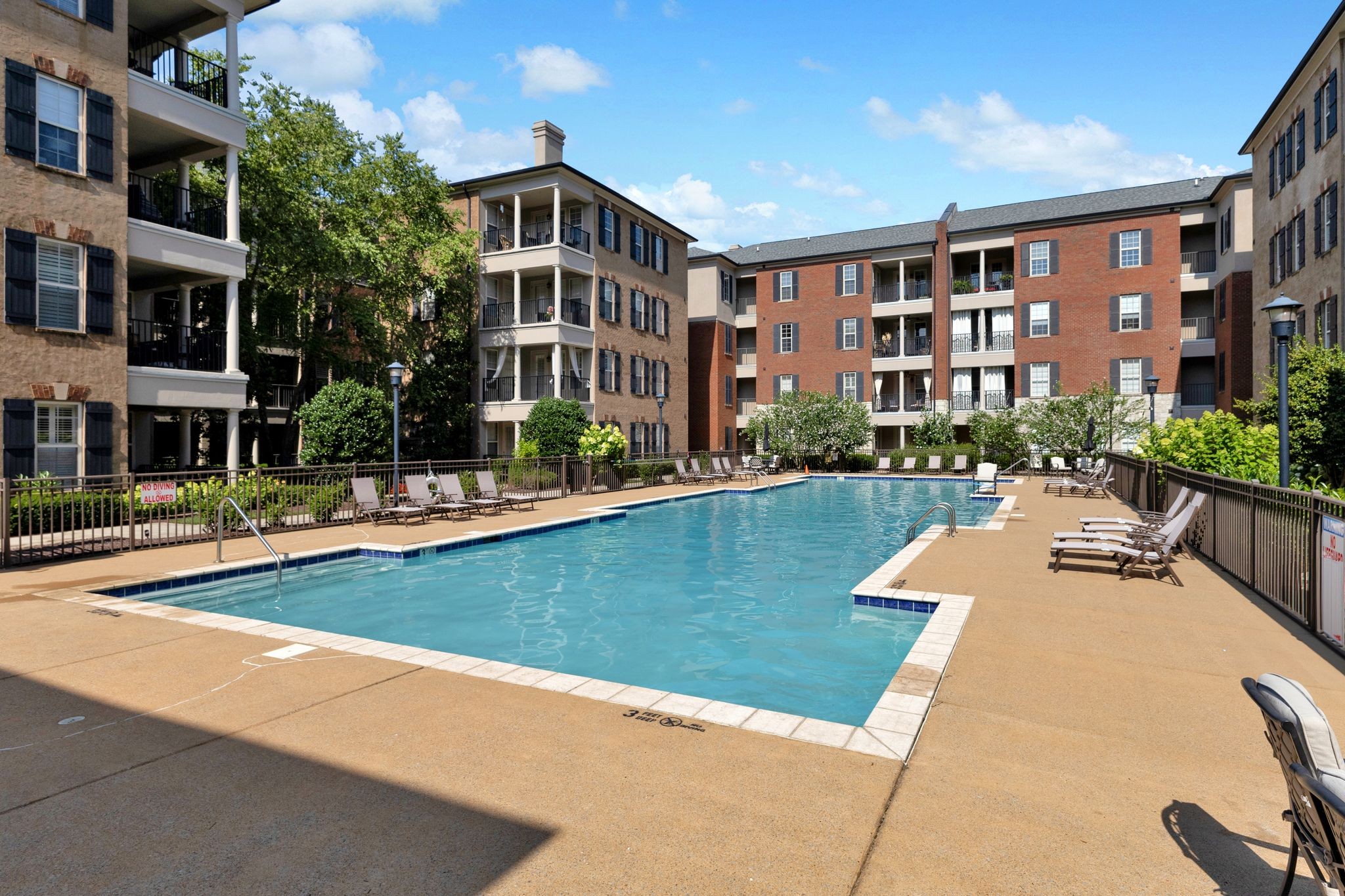 307 Seven Springs Way 102
