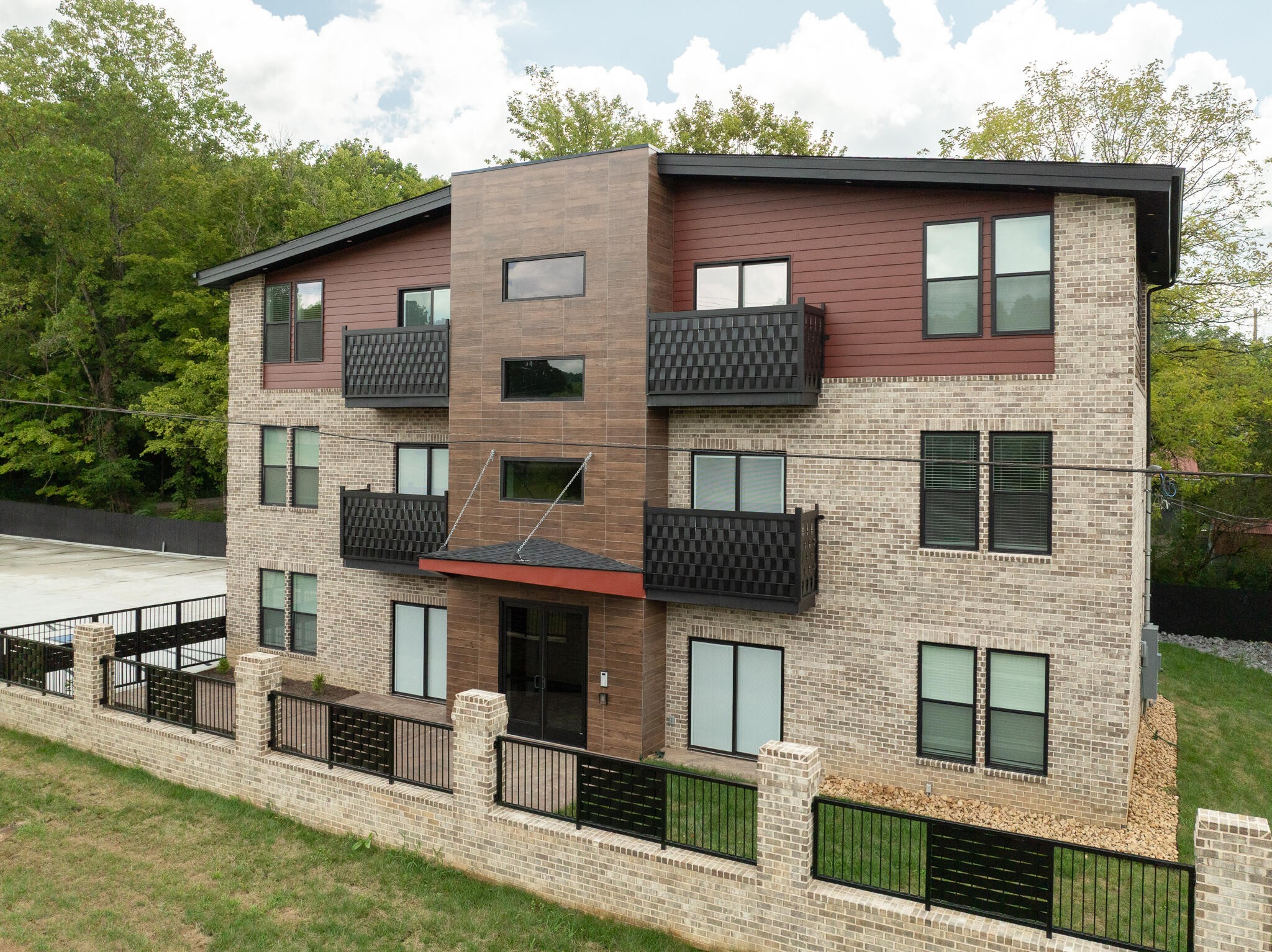 123 Englewood Rd New Road