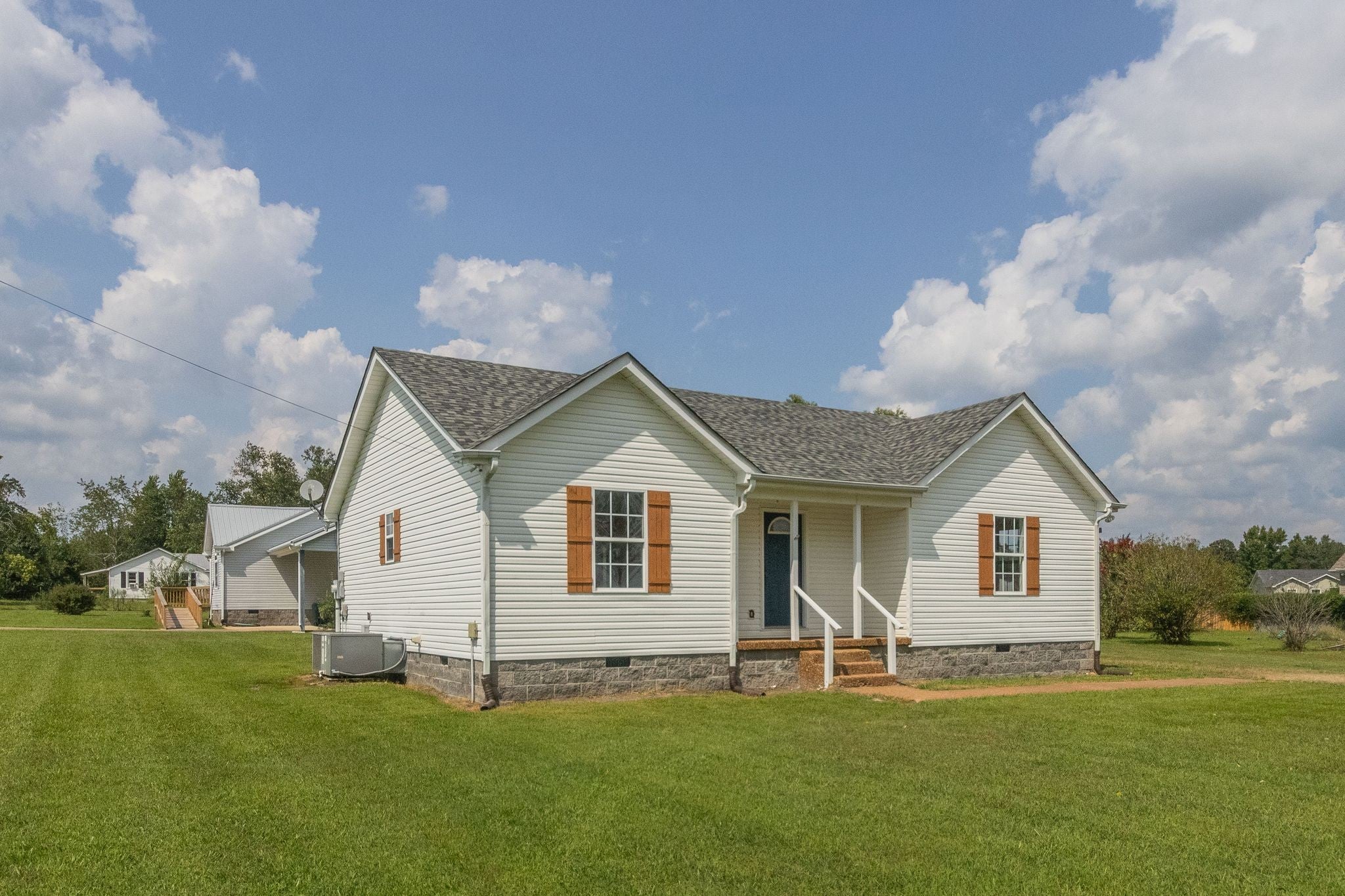 103 Robin Hood Rd
