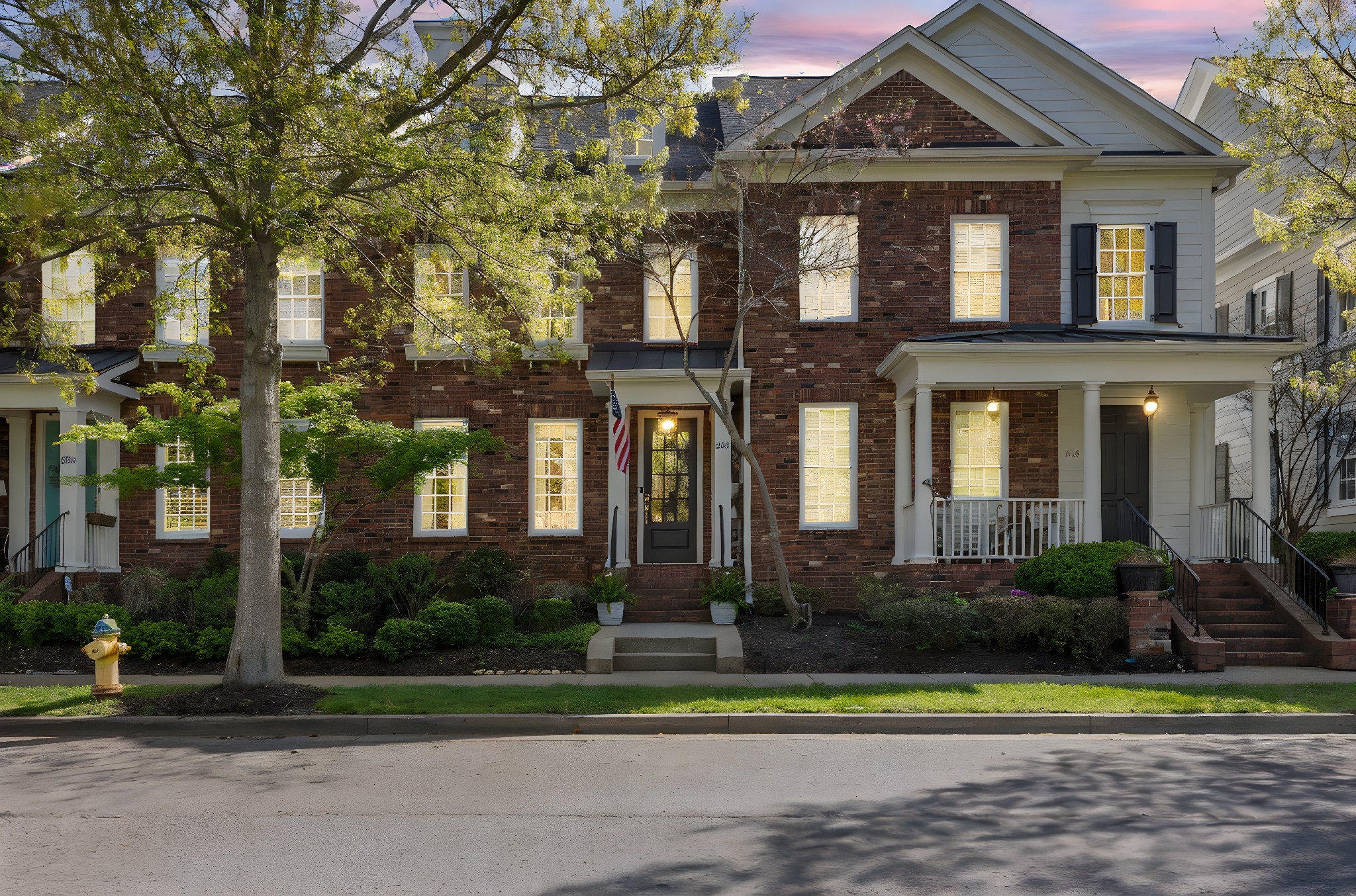 204 Pearl St W