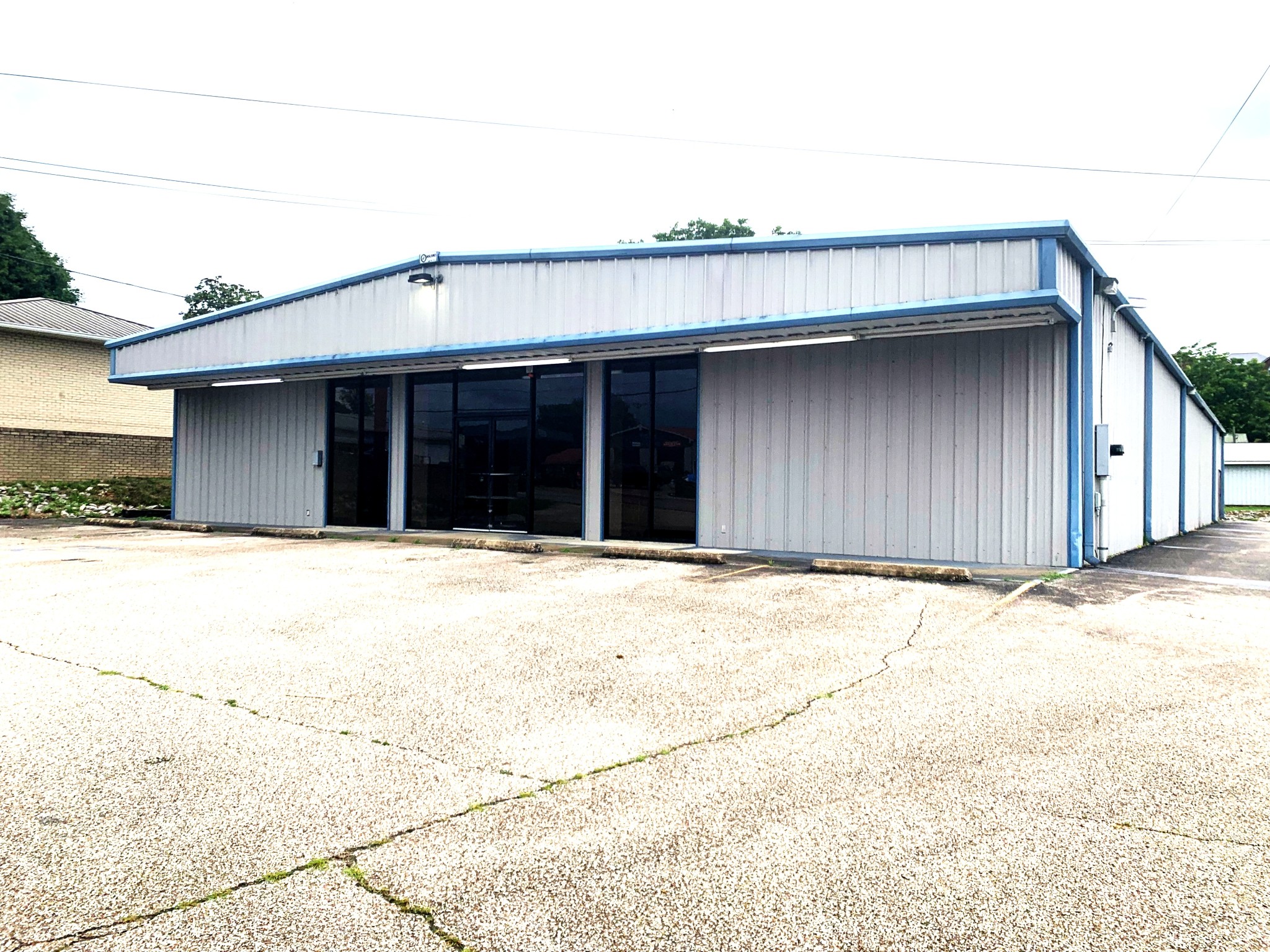 215 S Main St