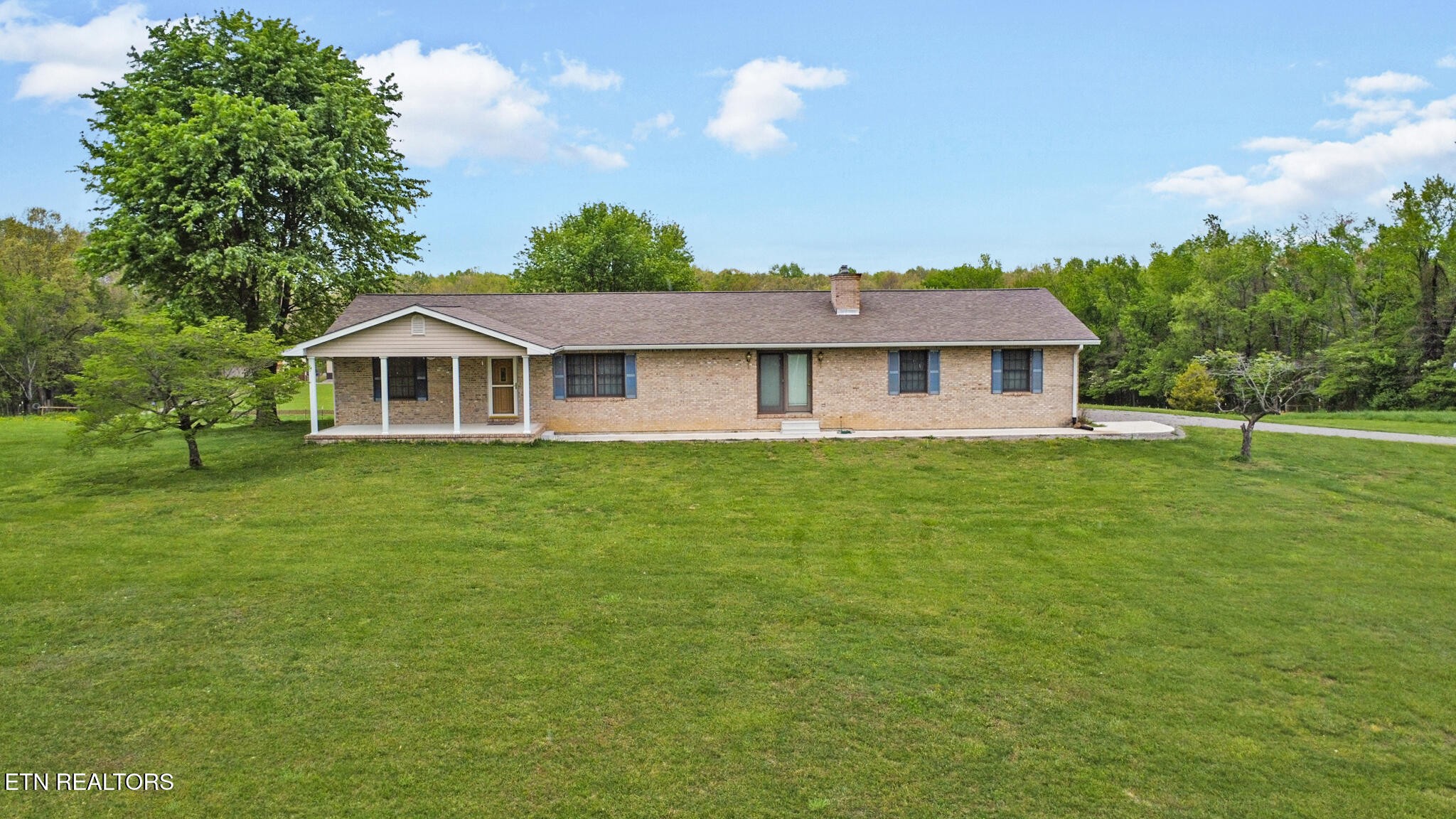 1396 N York Hwy 1396
