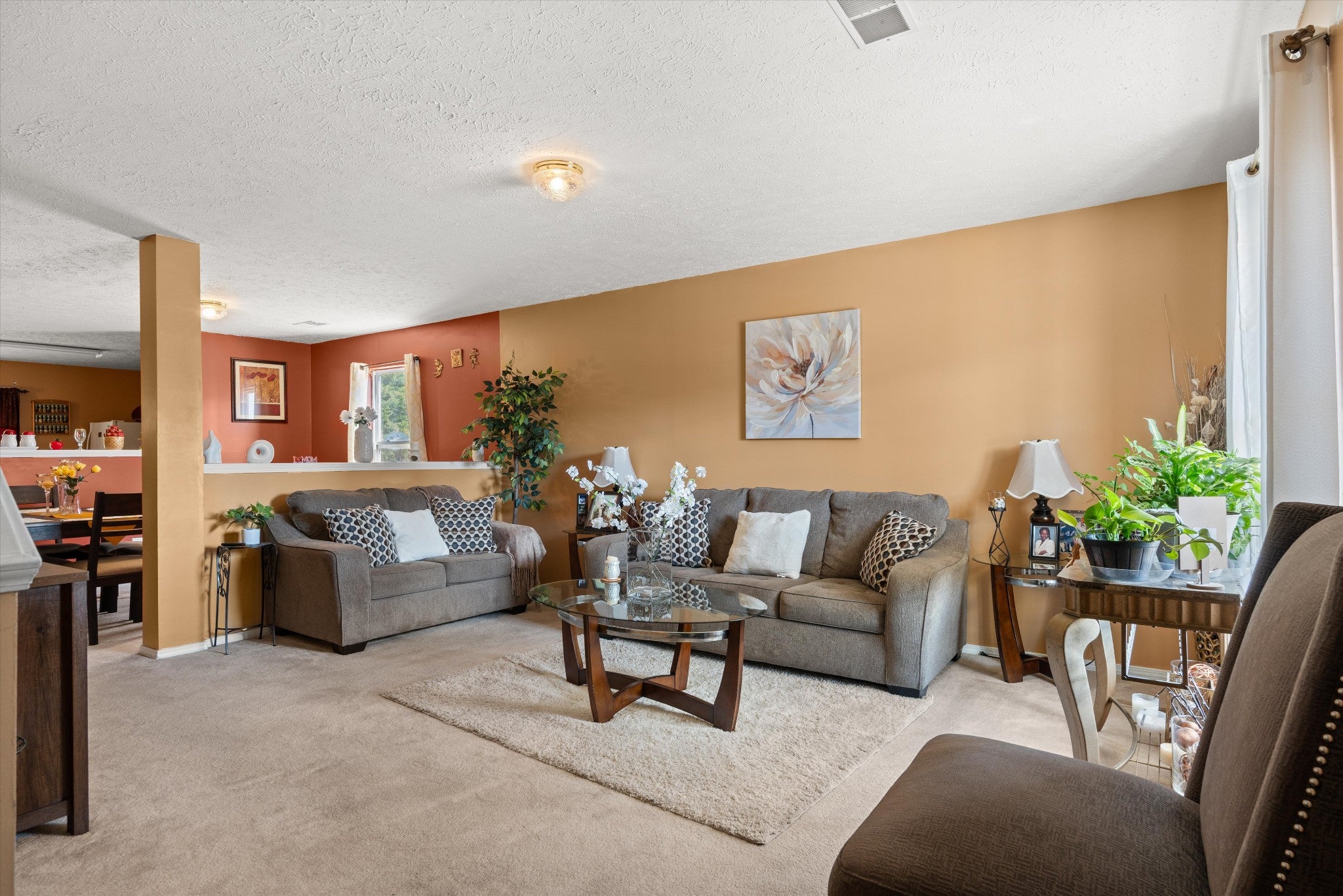 2804 Creekbend Dr