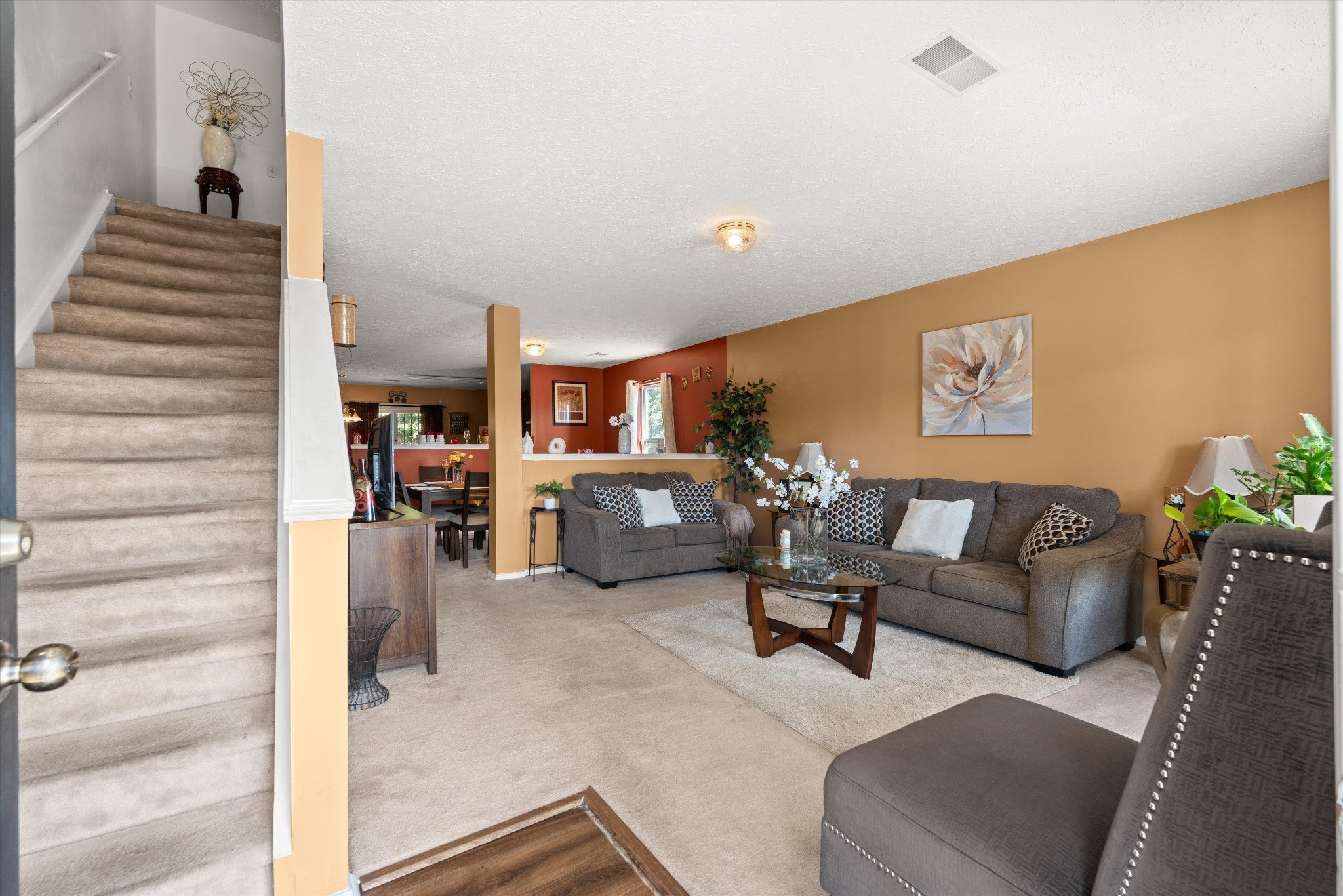 2804 Creekbend Dr