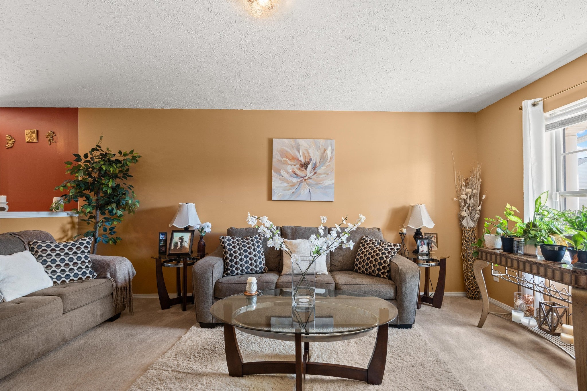 2804 Creekbend Dr