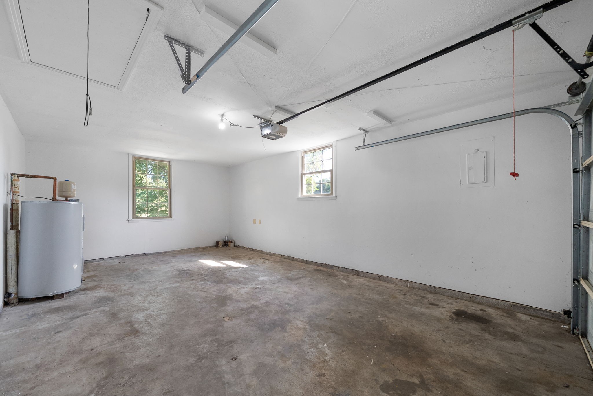 Clarksville, Tennessee 37043, United States, 2 Bedrooms Bedrooms, ,1 BathroomBathrooms,Residential,Active,212813