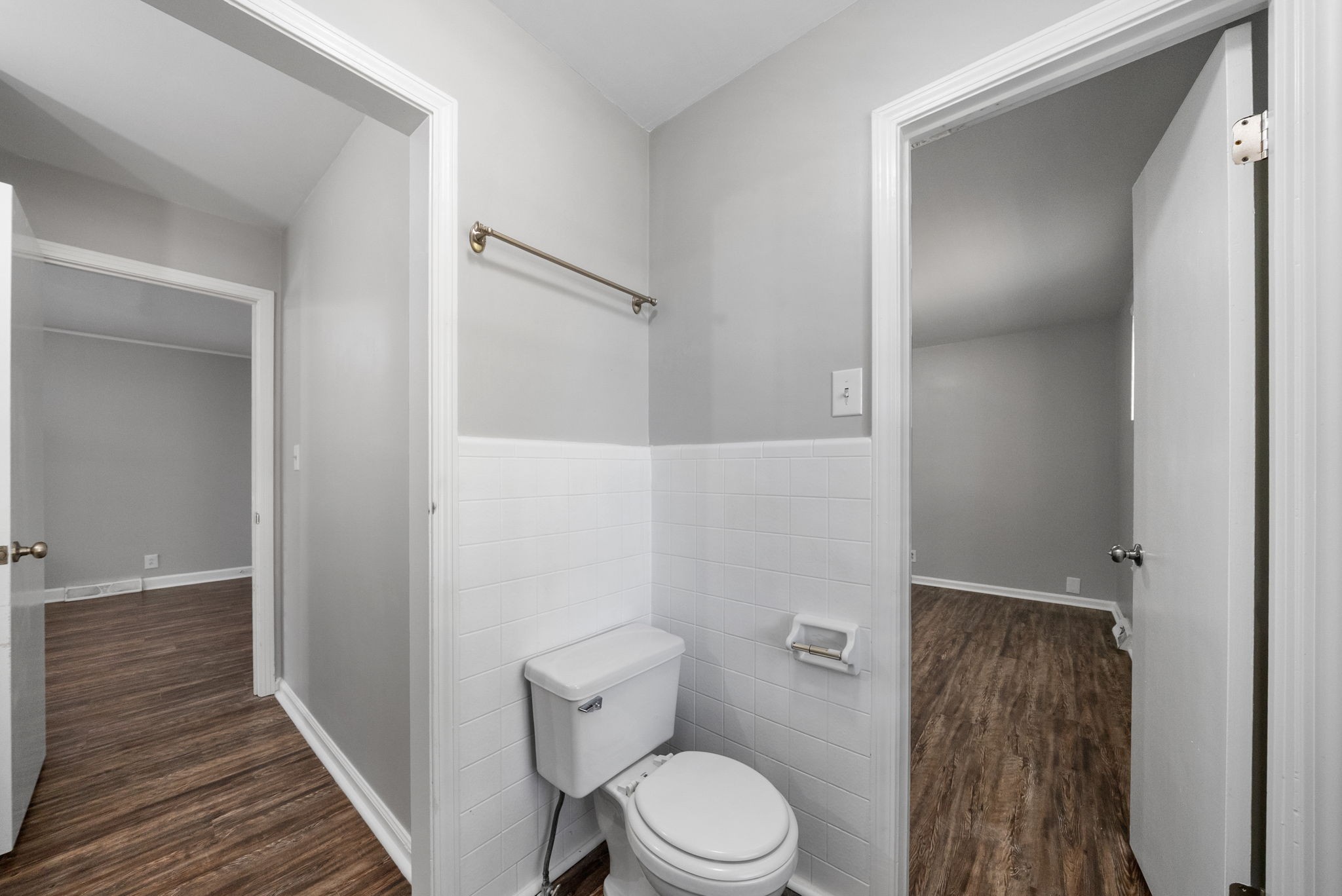 Clarksville, Tennessee 37043, United States, 2 Bedrooms Bedrooms, ,1 BathroomBathrooms,Residential,Active,212813