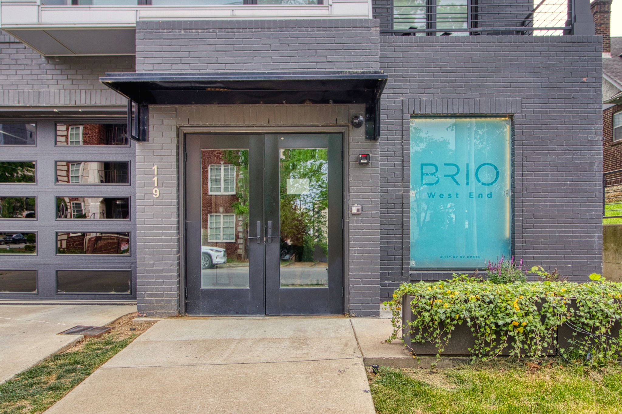 119 Acklen Park Dr 204