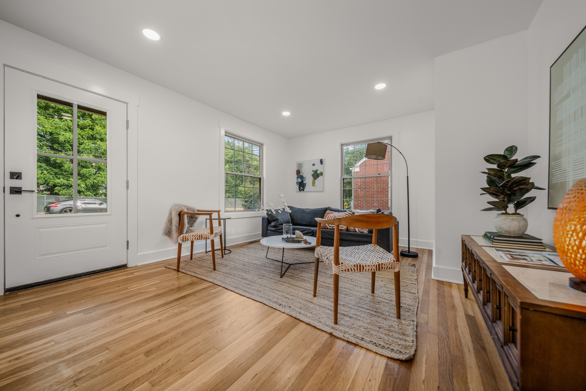 1110A Matthews Pl