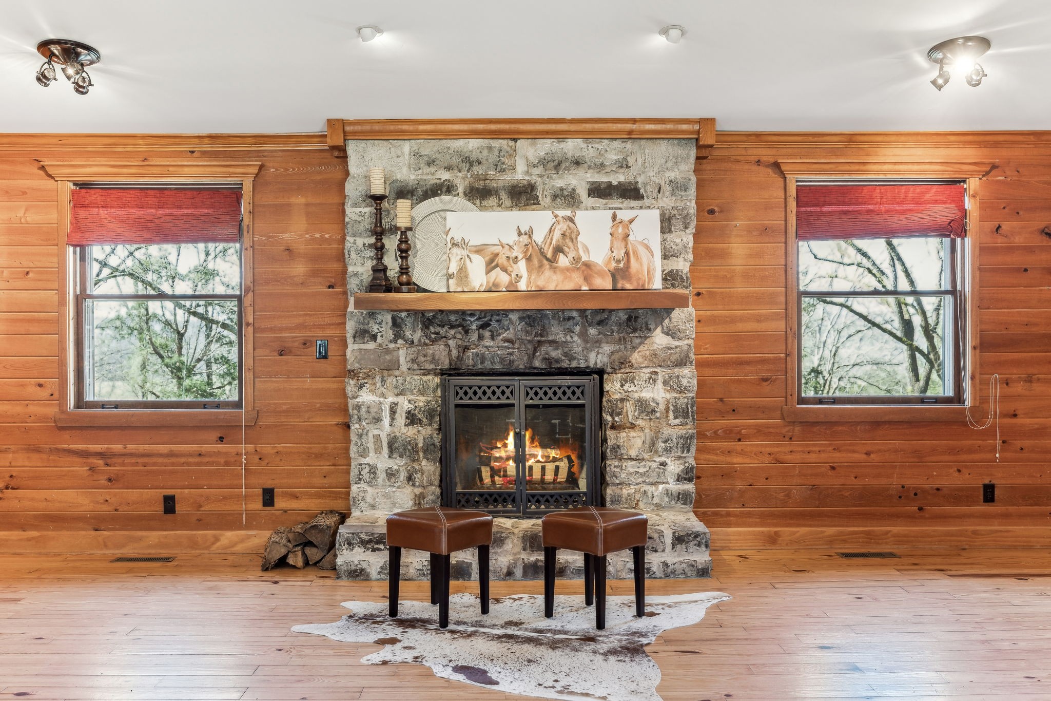 1910 W Harpeth Rd