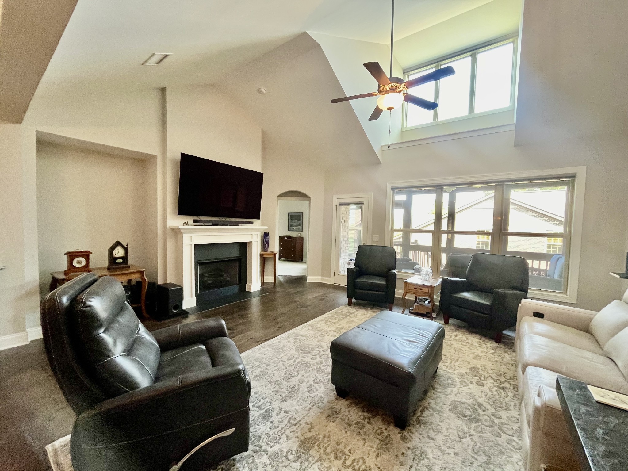 162 Village Cir
