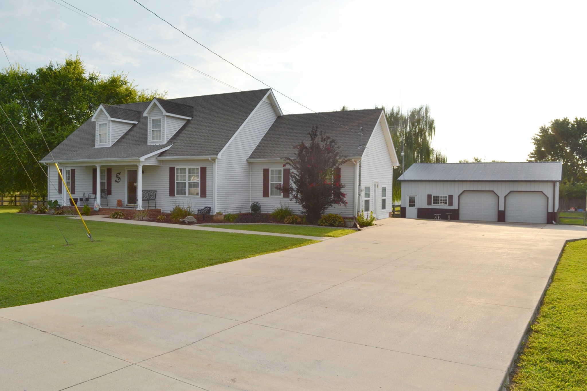 2506 Lone Oak Dr