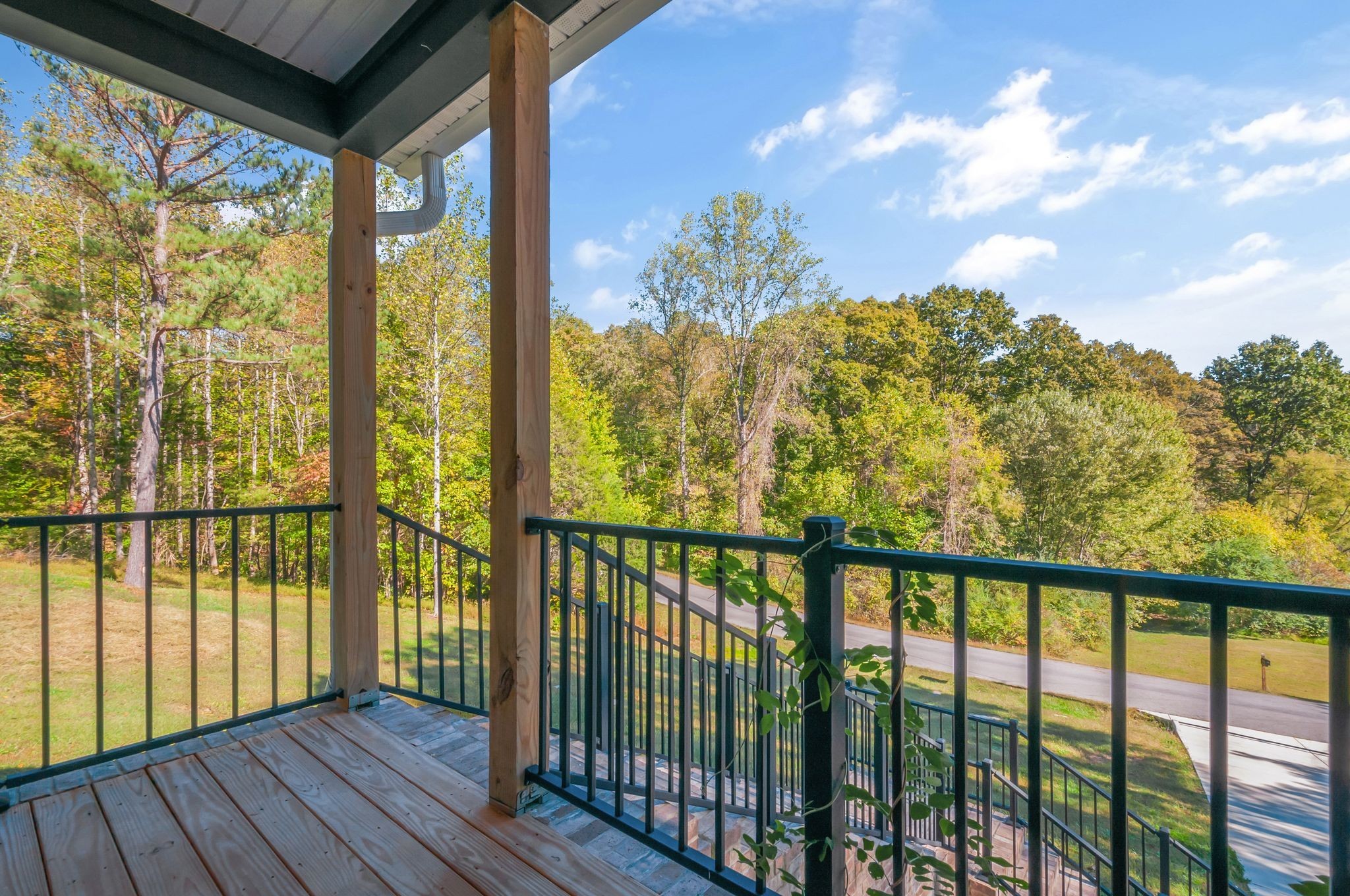 2005 Beaver Ridge Dr