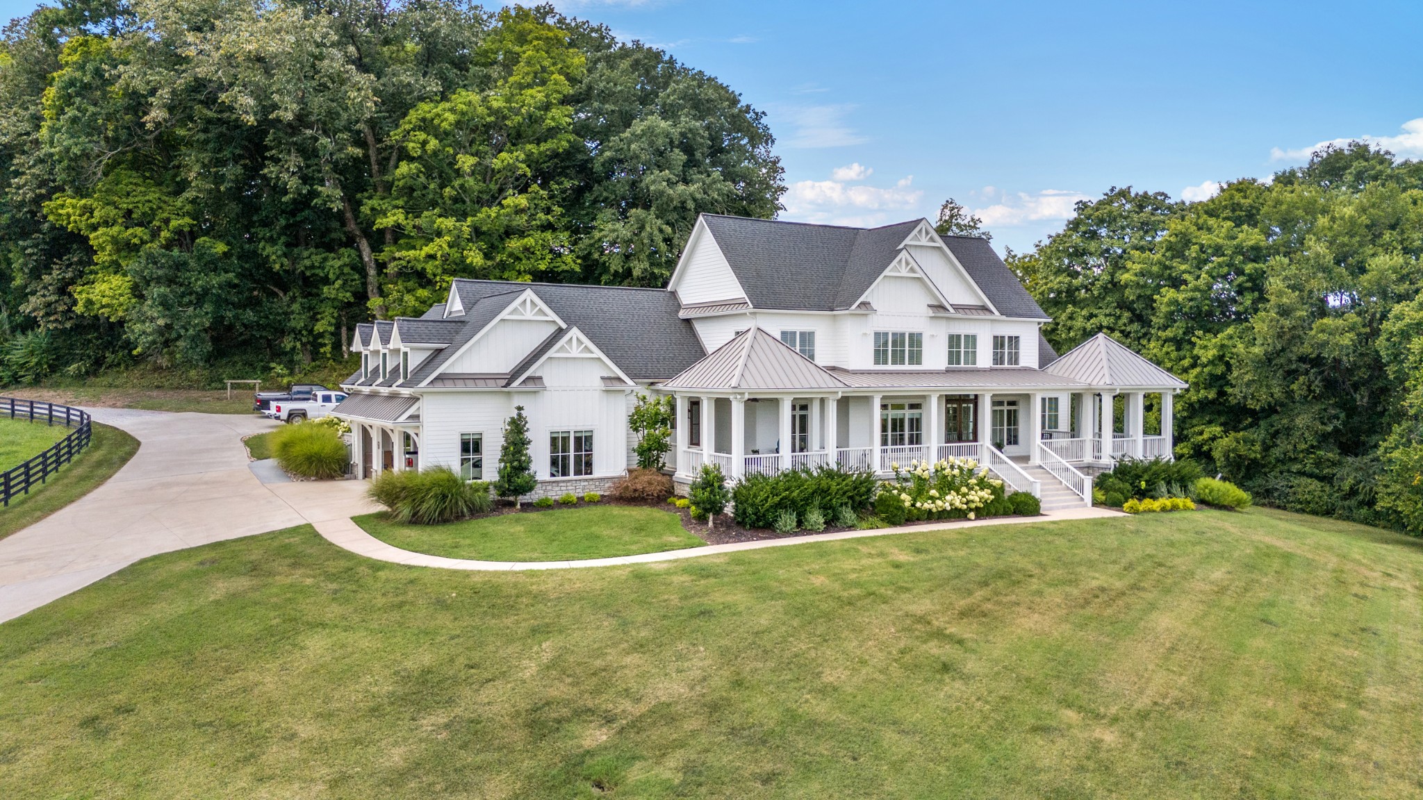 1935 Thompson Station Rd W