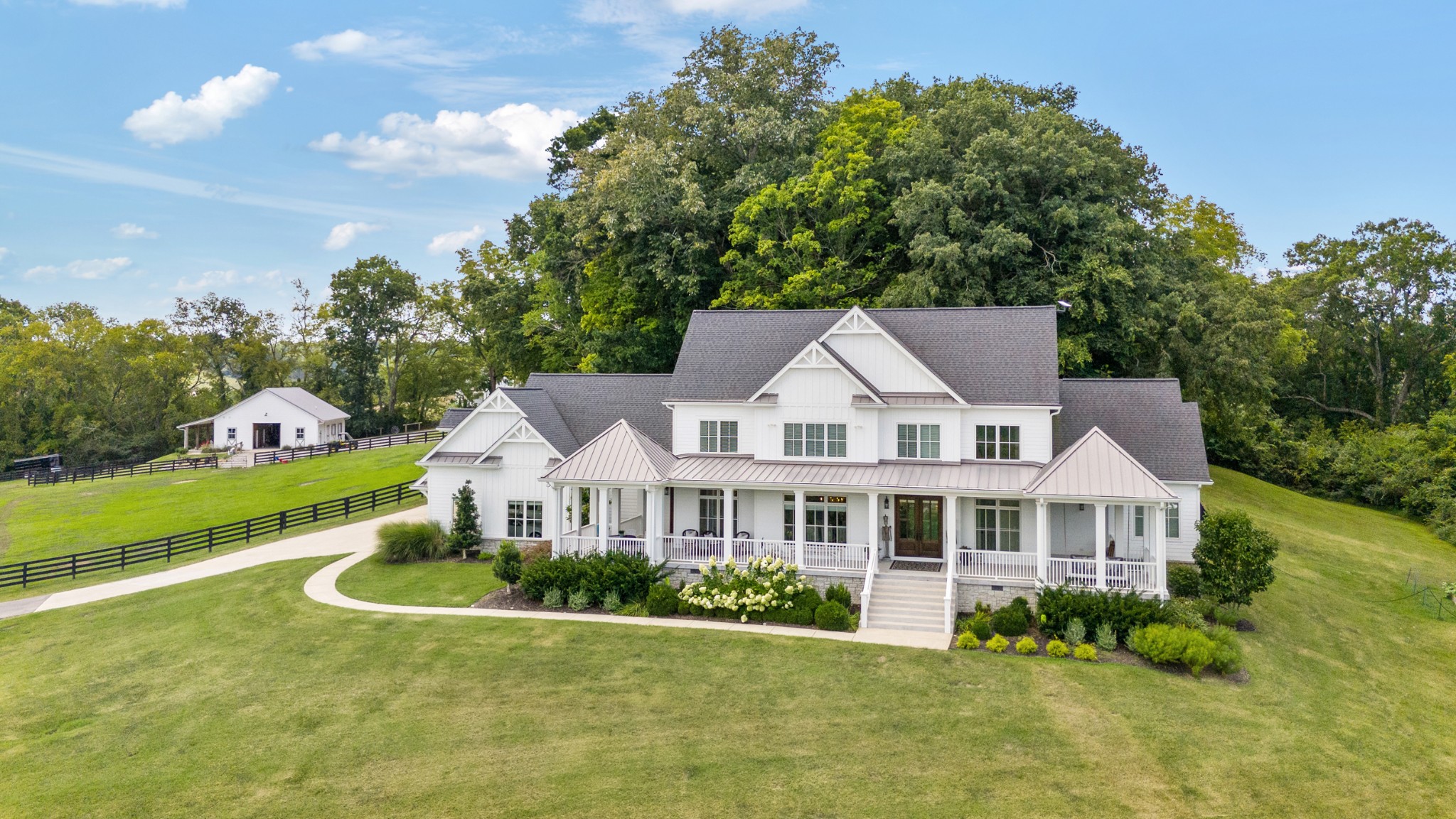 1935 Thompson Station Rd W